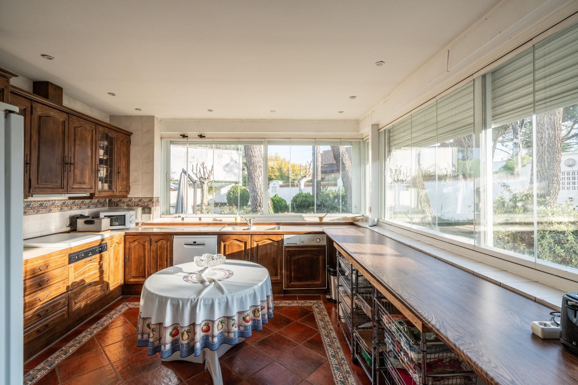 ^**^IMPRESIONANTE SEÑORÍO EN LA EXCLUSIVA ZONA DE MONCLOA, 970M2 CONSTRUIDOS EN PARCELA DE MAS DE 36