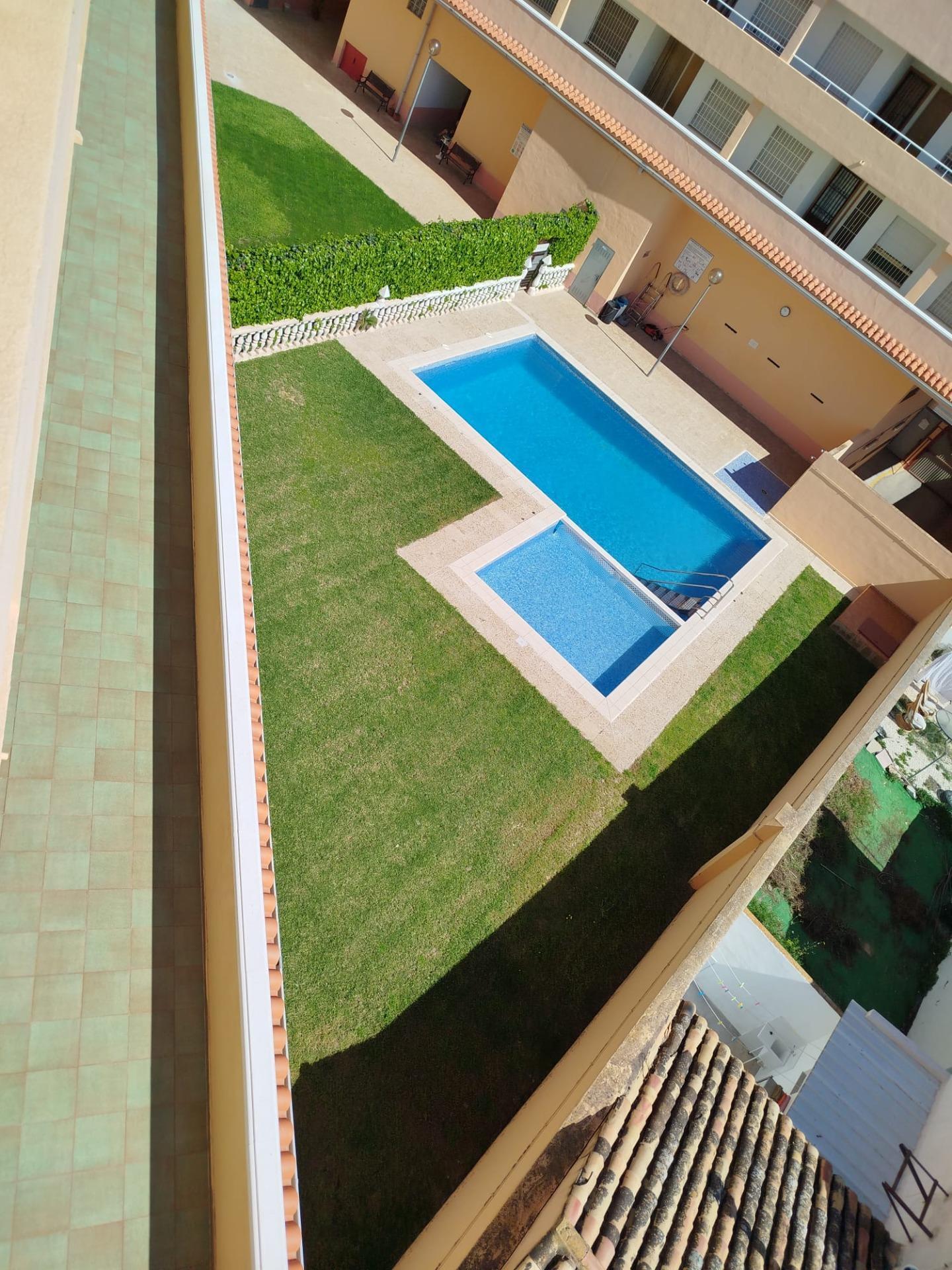 Piso en LO PAGÁN 4 dormitorios, parking y piscina