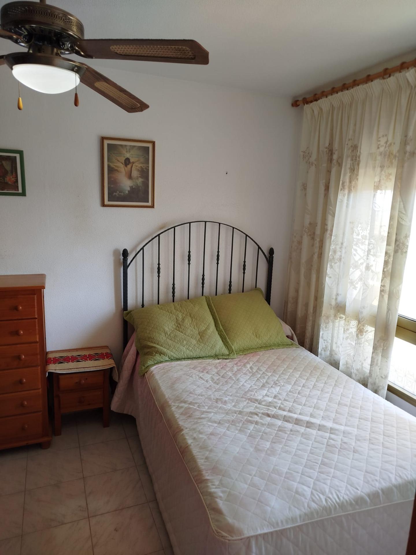 Piso en LO PAGÁN 4 dormitorios, parking y piscina