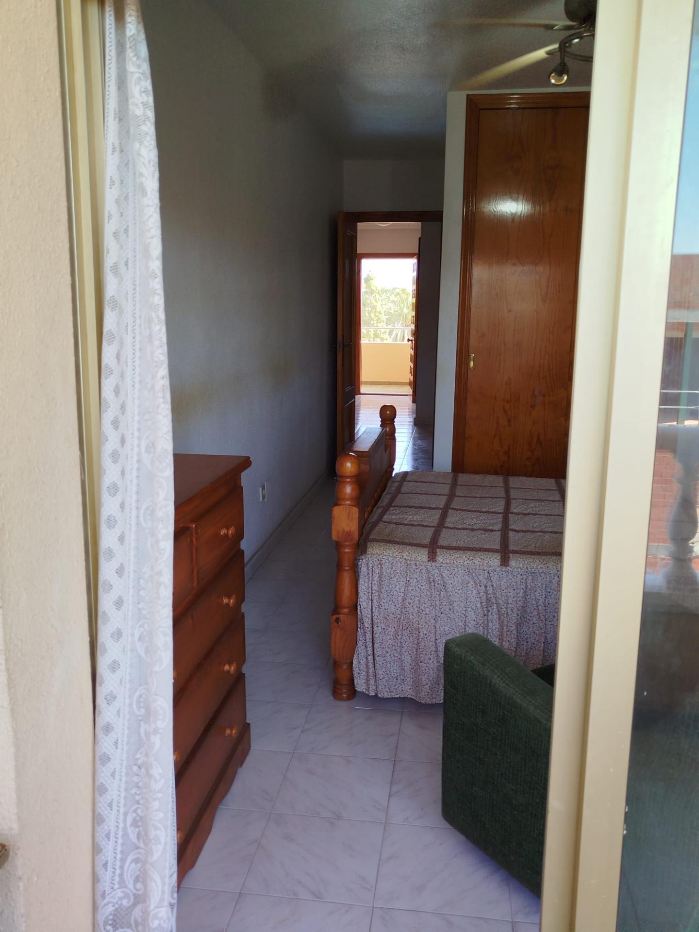 Piso en LO PAGÁN 4 dormitorios, parking y piscina