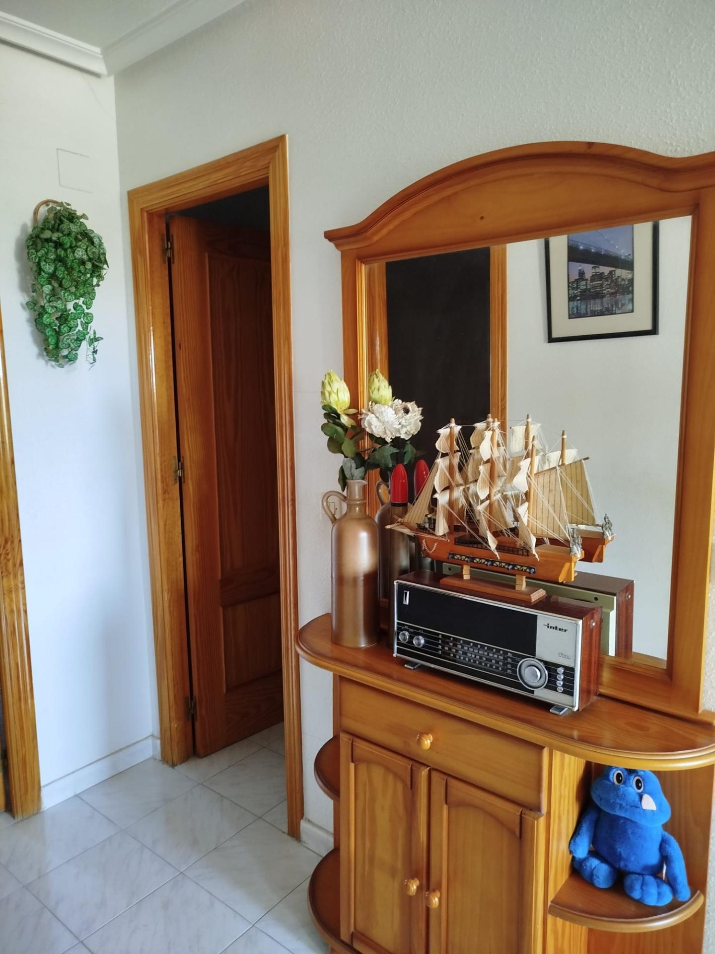 Piso en LO PAGÁN 4 dormitorios, parking y piscina