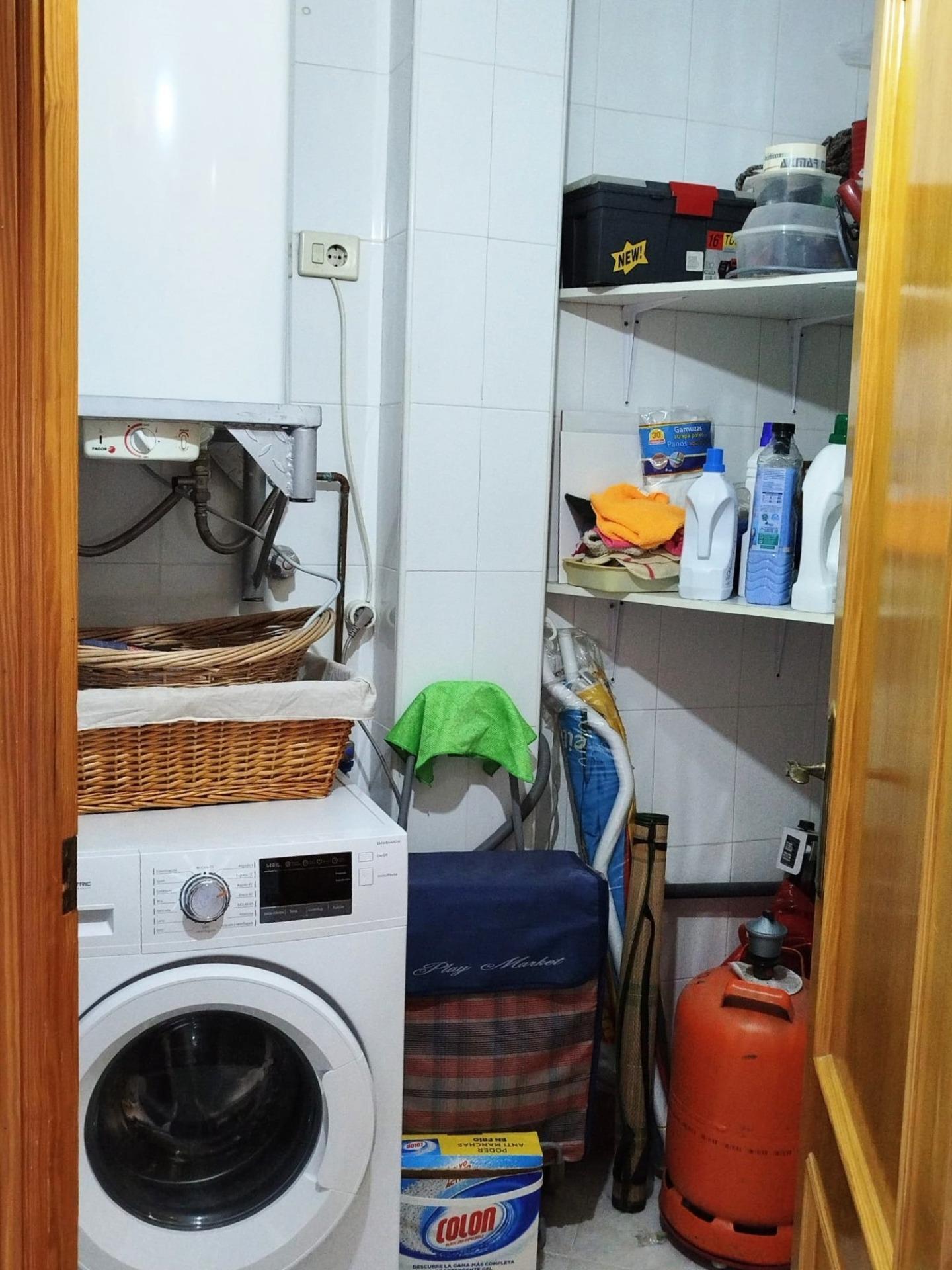 Piso en LO PAGÁN 4 dormitorios, parking y piscina