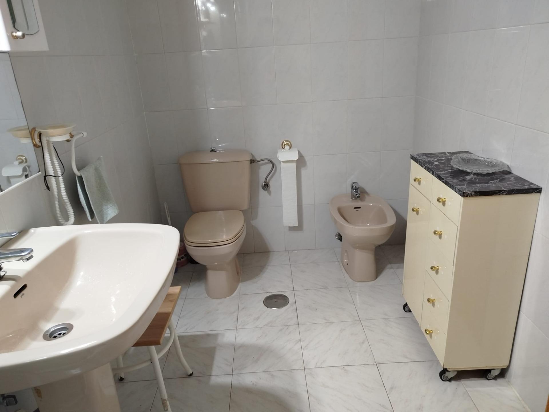 Piso en LO PAGÁN 4 dormitorios, parking y piscina
