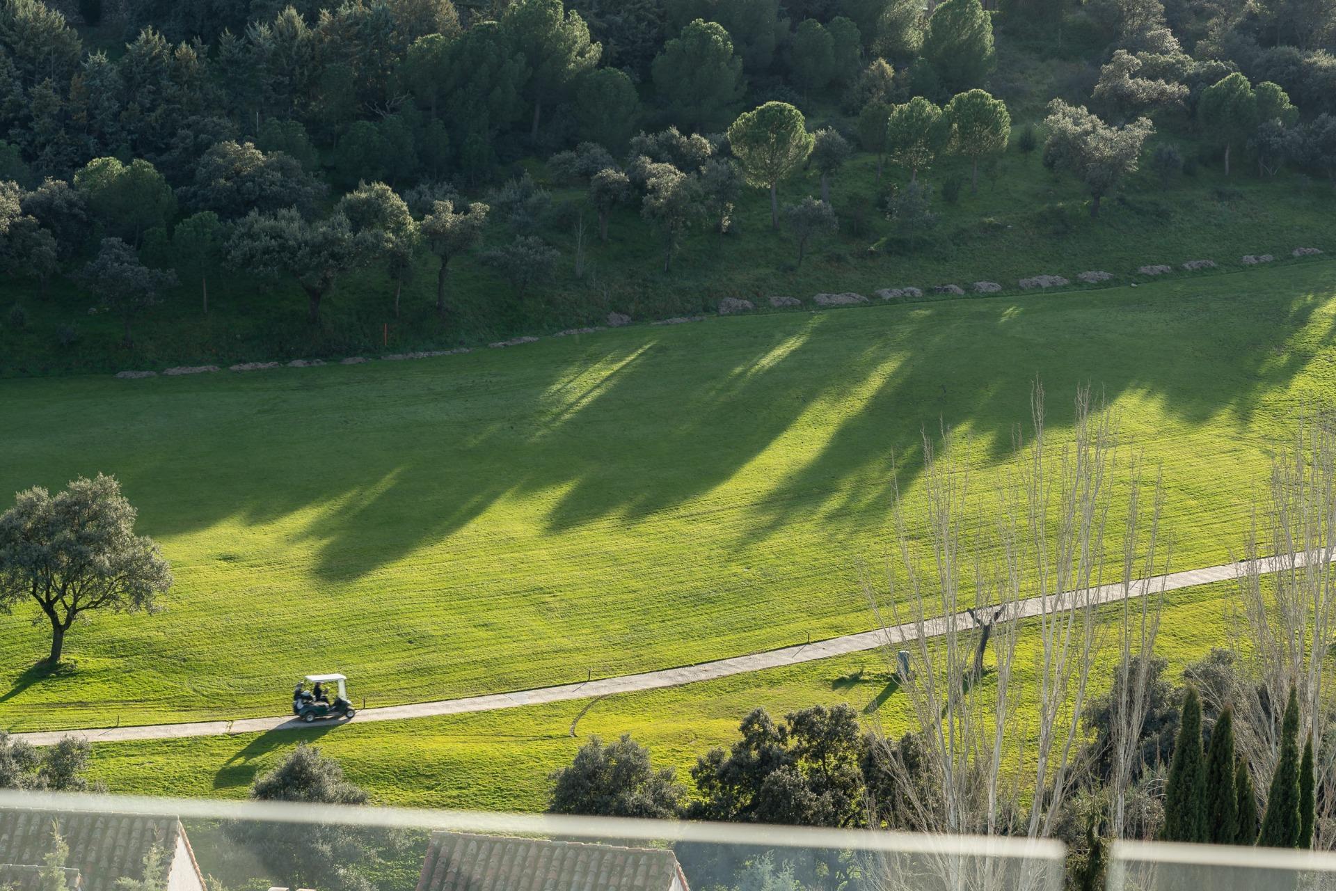^**^IMPRESIONANTE CHALET DE 1000 M2 EN LA EXCLUSIVA URBANIZACIÓN EL GOLF DE LAS ROZAS^**^ Team Javie