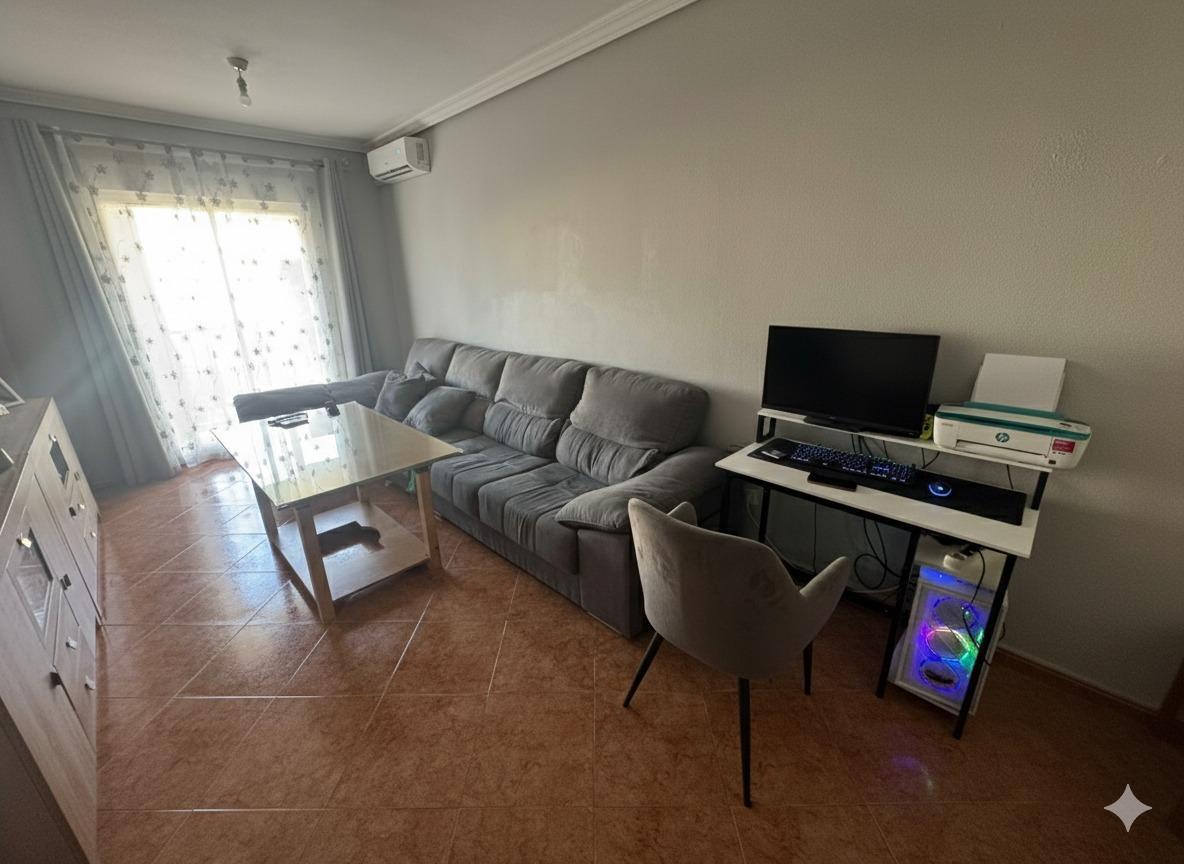 ¡OPORTUNIDAD ÚNICA! Piso con Garaje y Terraza