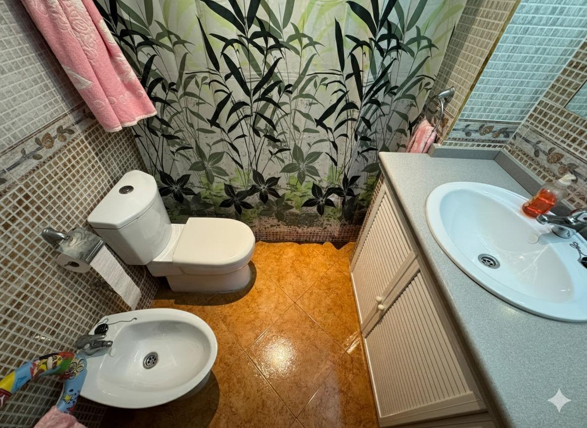 ¡OPORTUNIDAD ÚNICA! Piso con Garaje y Terraza