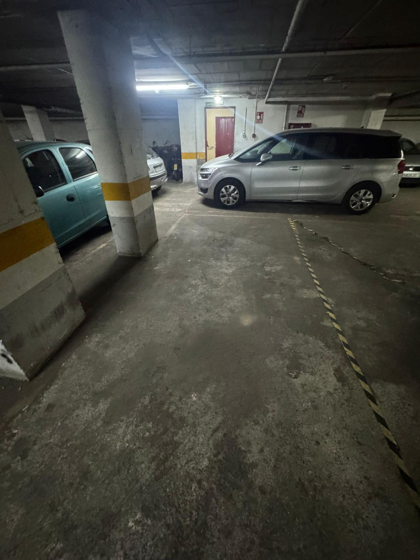 ¡OPORTUNIDAD ÚNICA! Piso con Garaje y Terraza