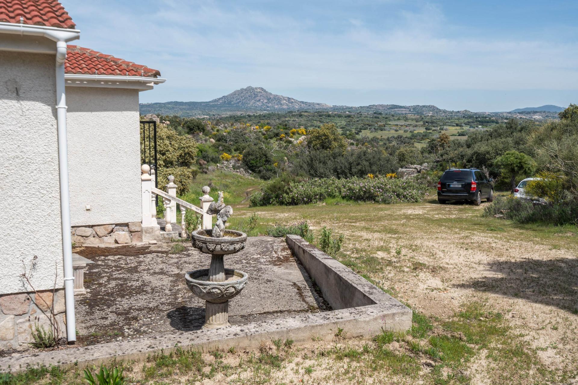 FINCA RÚSTICA EXCEPCIONAL A 1 HORA DE MADRID ? NATURALEZA, ENCANTO Y POTENCIAL EN ALMOROX Se venden