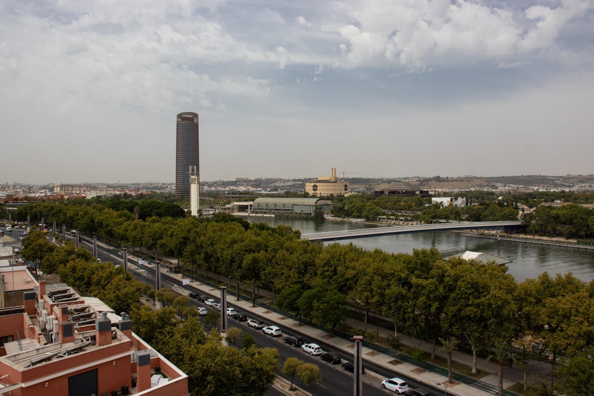 VIVIENDA CON VISTAS AL GUADALQUIVIR EN PLENO CENTRO, SEVILLA
