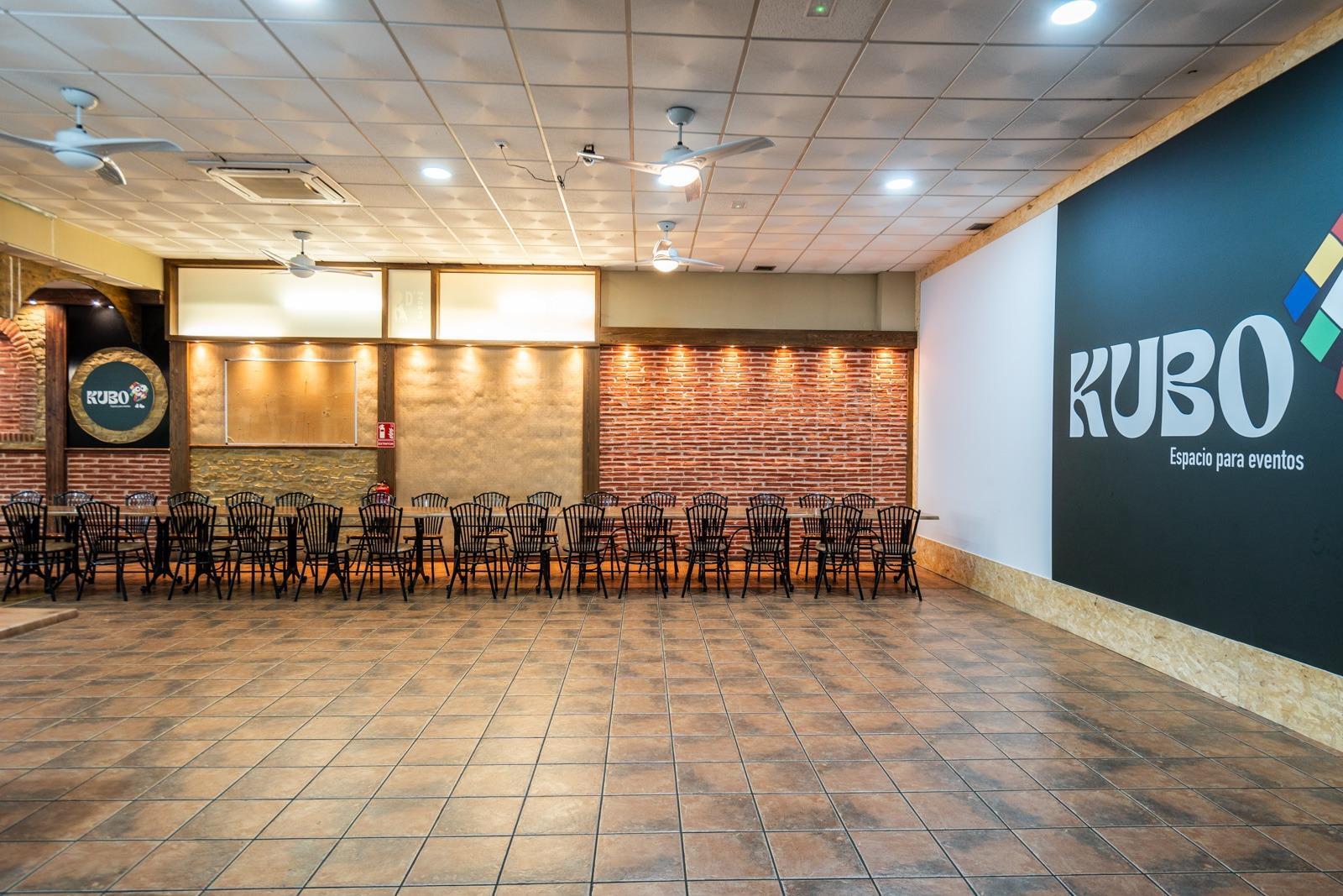 ^**^NAVE COMERCIAL DE 270 M2 CON ALTAS PRESTACIONES EN ZONA ESTRATÉGICA DE MADRID^**^ Increíble opor