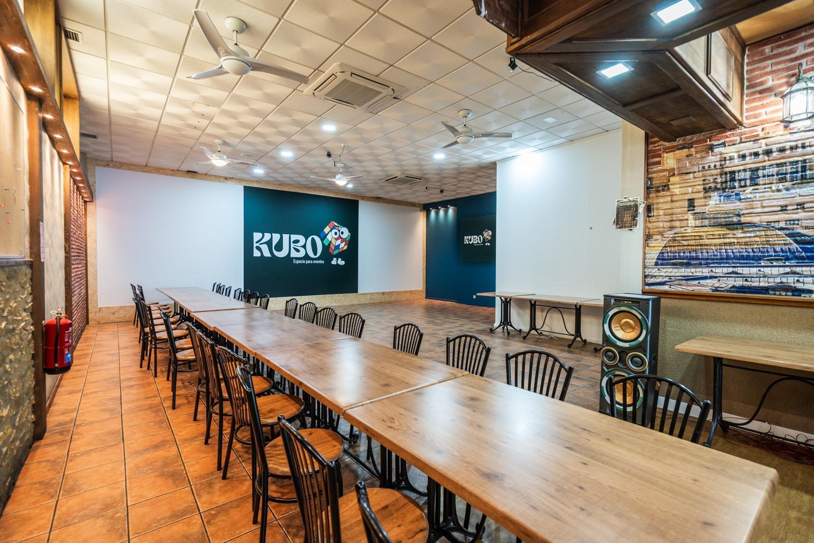 ^**^NAVE COMERCIAL DE 270 M2 CON ALTAS PRESTACIONES EN ZONA ESTRATÉGICA DE MADRID^**^ Increíble opor
