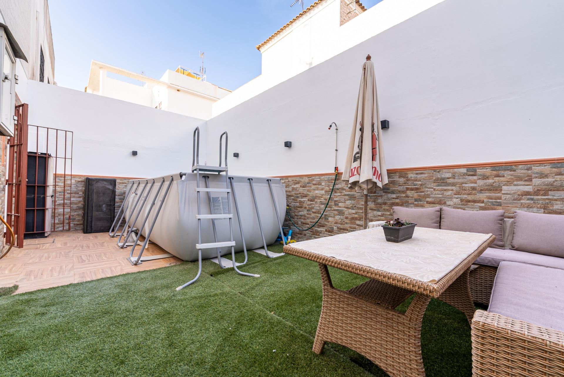 Adosado Tríplex de 4 dormitorios, 3 baños de 260 m2!!!