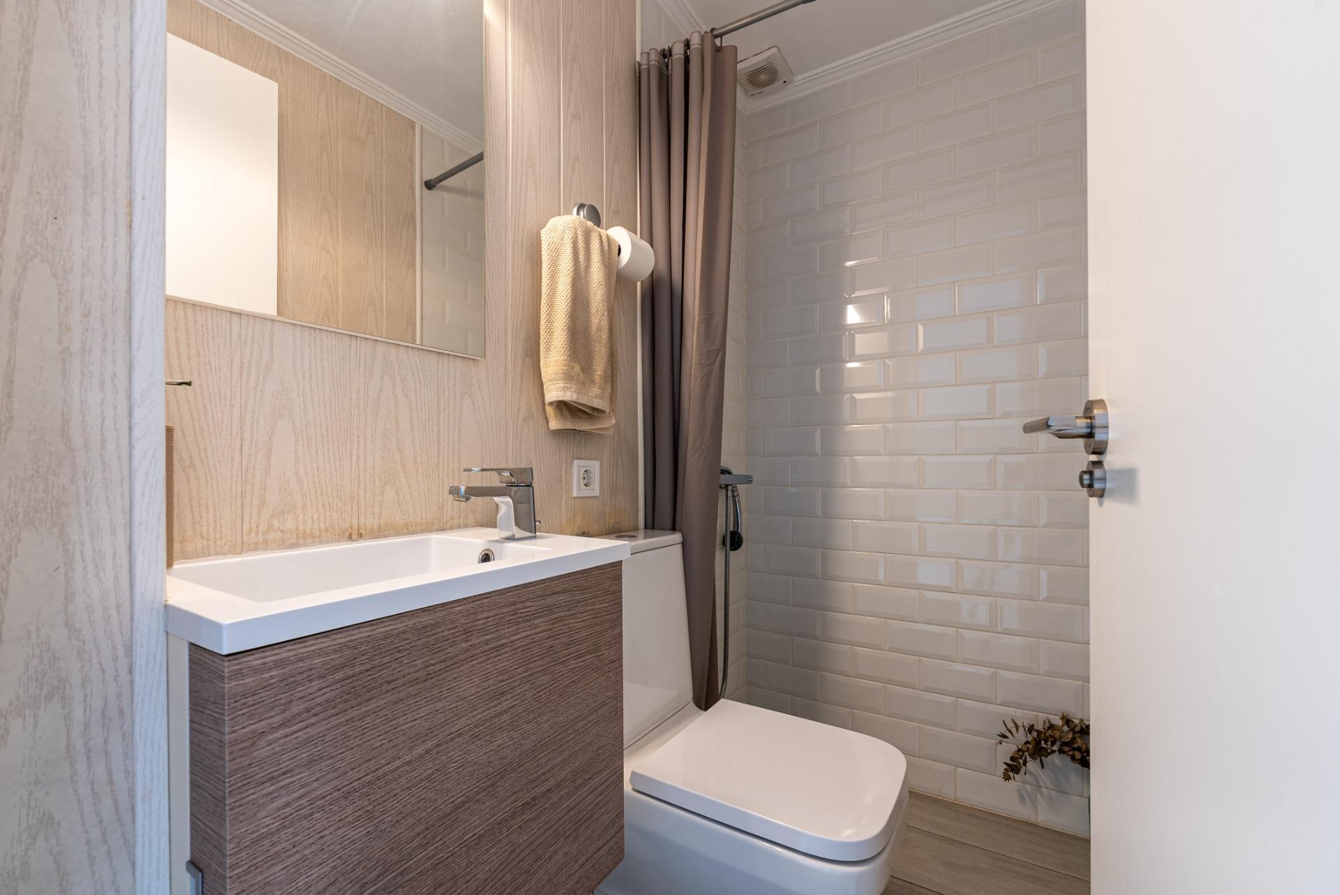 Adosado Tríplex de 4 dormitorios, 3 baños de 260 m2!!!