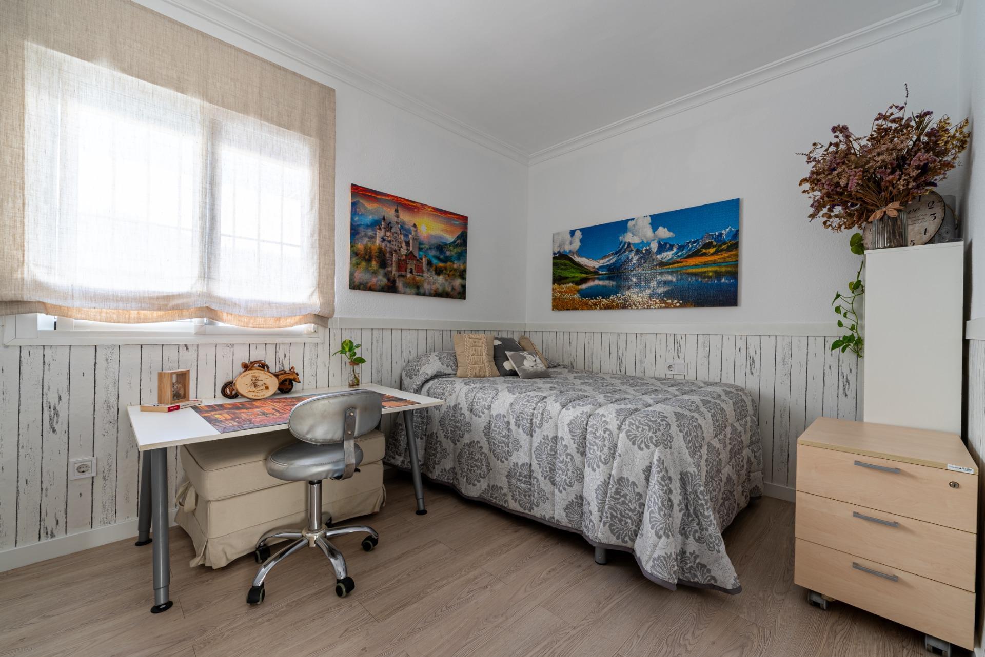 Adosado Tríplex de 4 dormitorios, 3 baños de 260 m2!!!