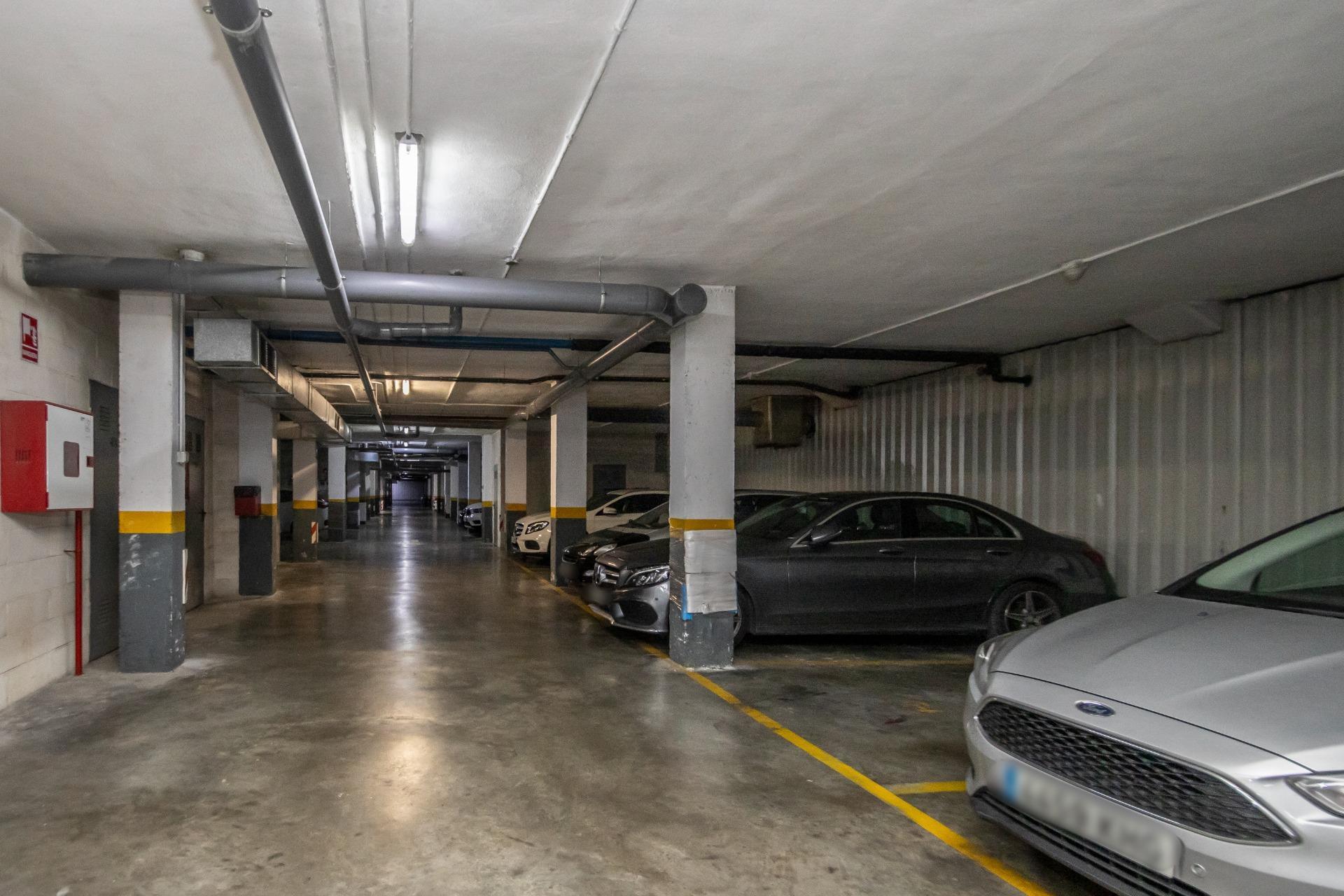 PISO EN EDIFICIO LA ROSALEDA CON MAGNIFICA ORIENTACION