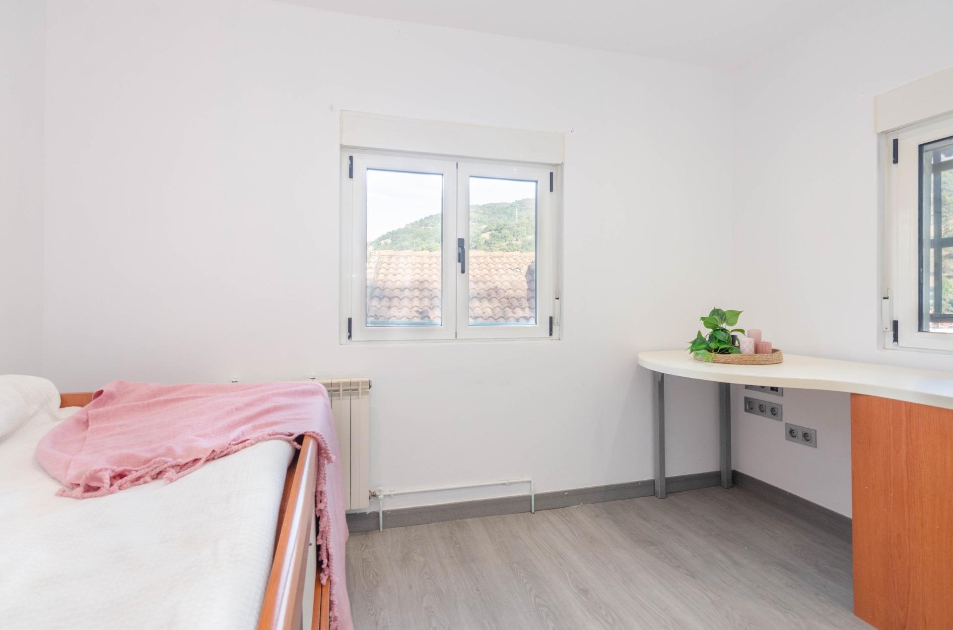CASA COMPLETAMENTE REFORMADA EN VILLANUEVA, ALLER