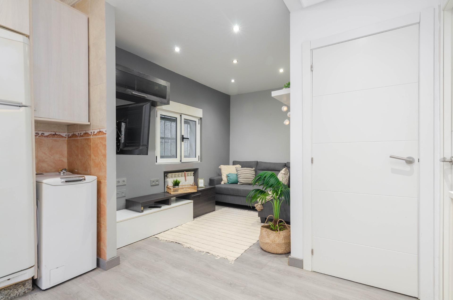 CASA COMPLETAMENTE REFORMADA EN VILLANUEVA, ALLER