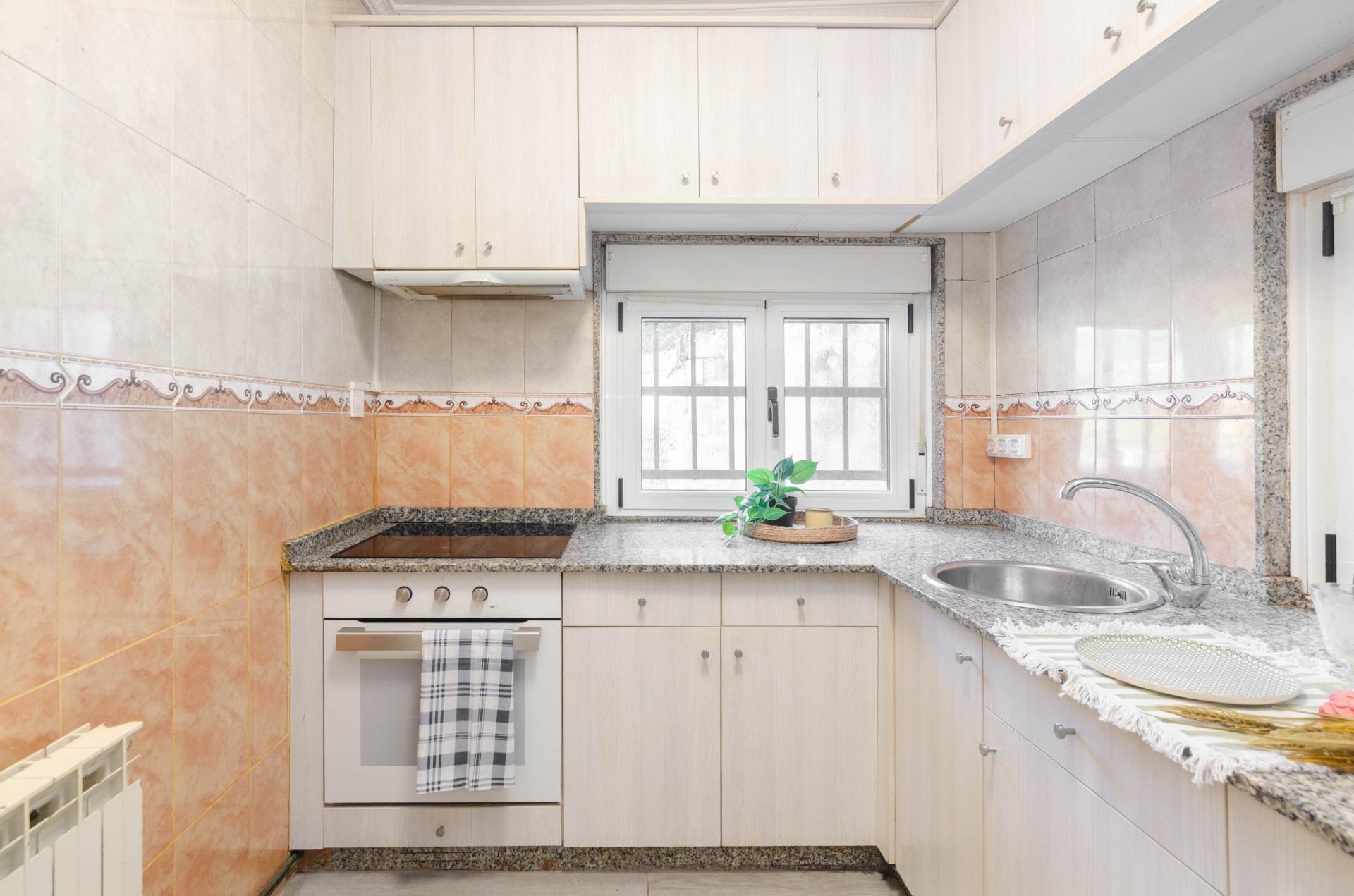CASA COMPLETAMENTE REFORMADA EN VILLANUEVA, ALLER