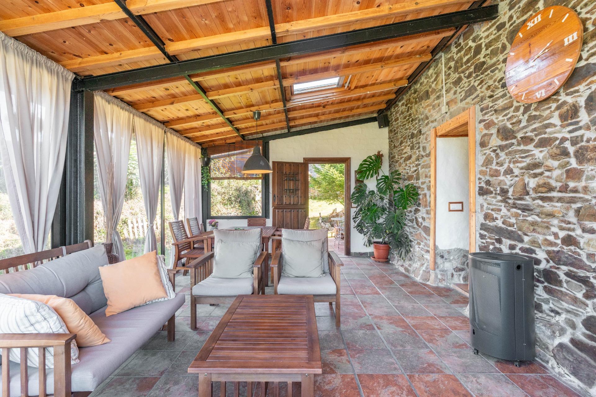 Encanto rural con alma asturiana ? Casa de piedra con vistas de ensueño en Loro (Pravia)