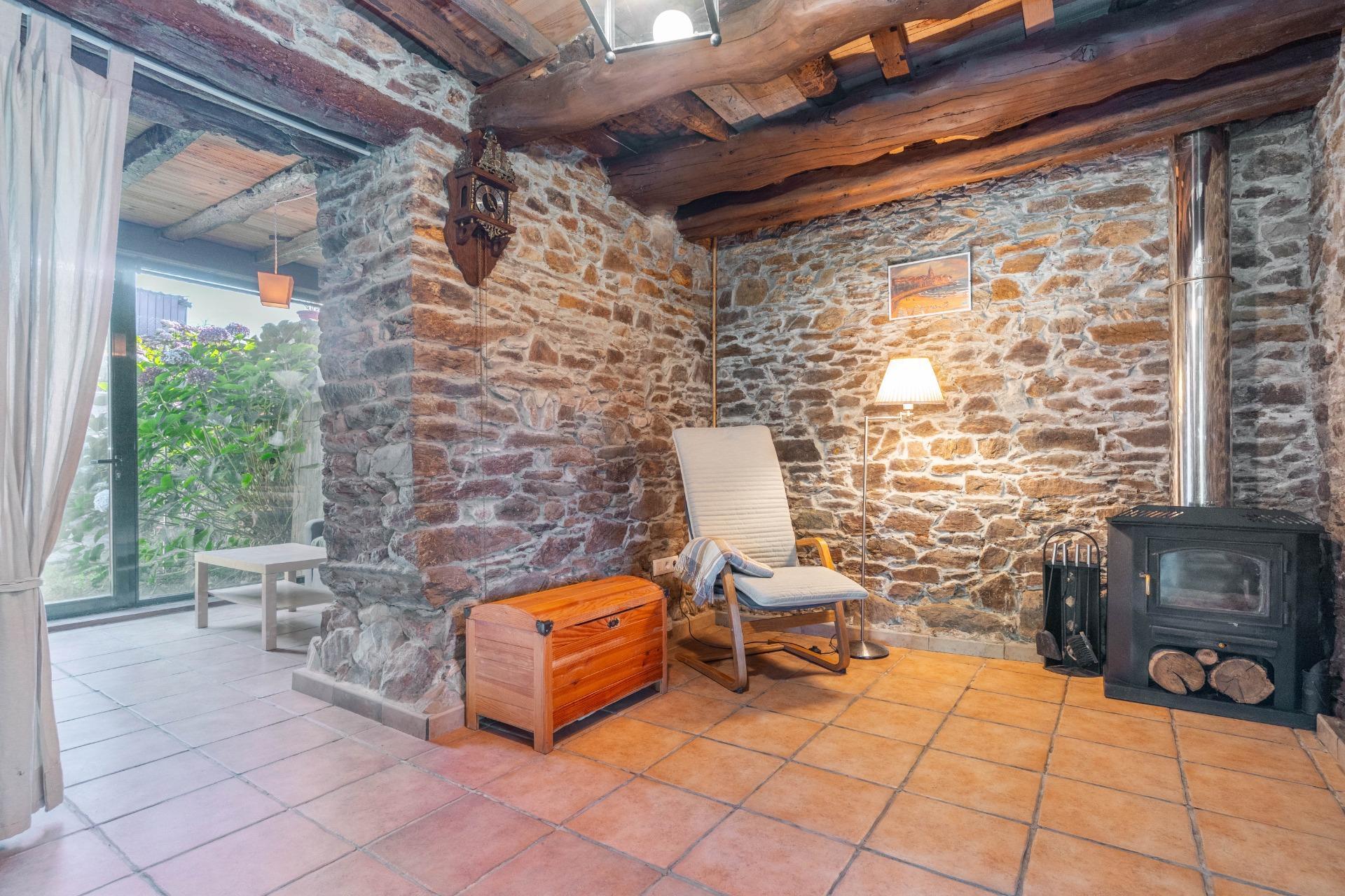 Encanto rural con alma asturiana ? Casa de piedra con vistas de ensueño en Loro (Pravia)