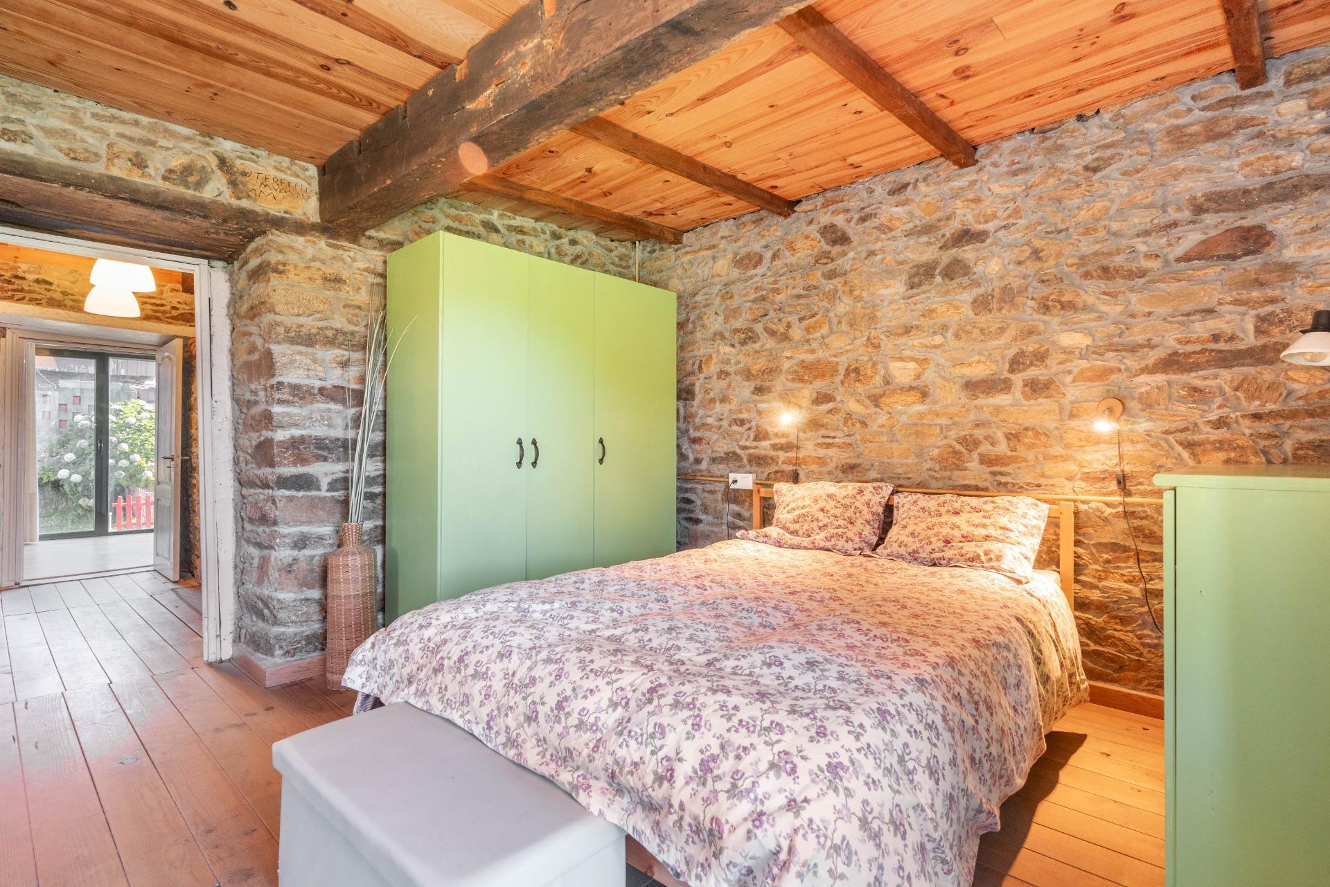 Encanto rural con alma asturiana ? Casa de piedra con vistas de ensueño en Loro (Pravia)