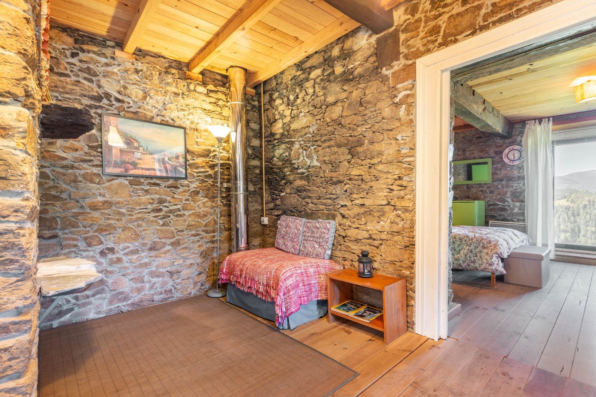 Encanto rural con alma asturiana ? Casa de piedra con vistas de ensueño en Loro (Pravia)