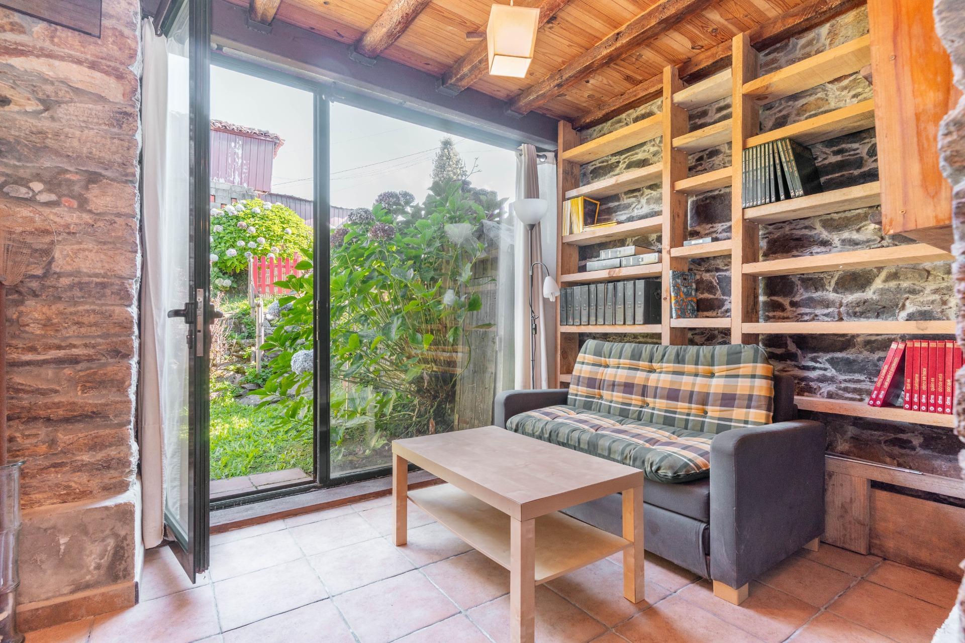 Encanto rural con alma asturiana ? Casa de piedra con vistas de ensueño en Loro (Pravia)