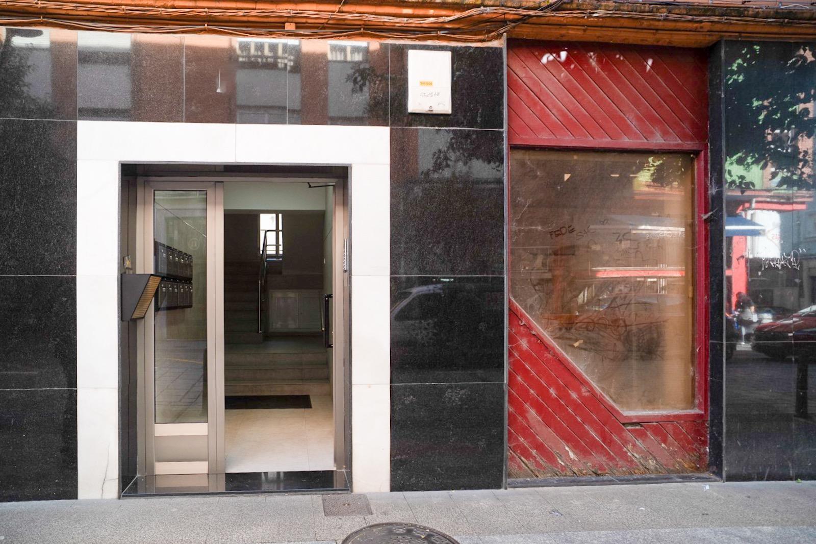 BAJO PARA REFORMA INTEGRAL EN JUAN XXIII, TORRELAVEGA