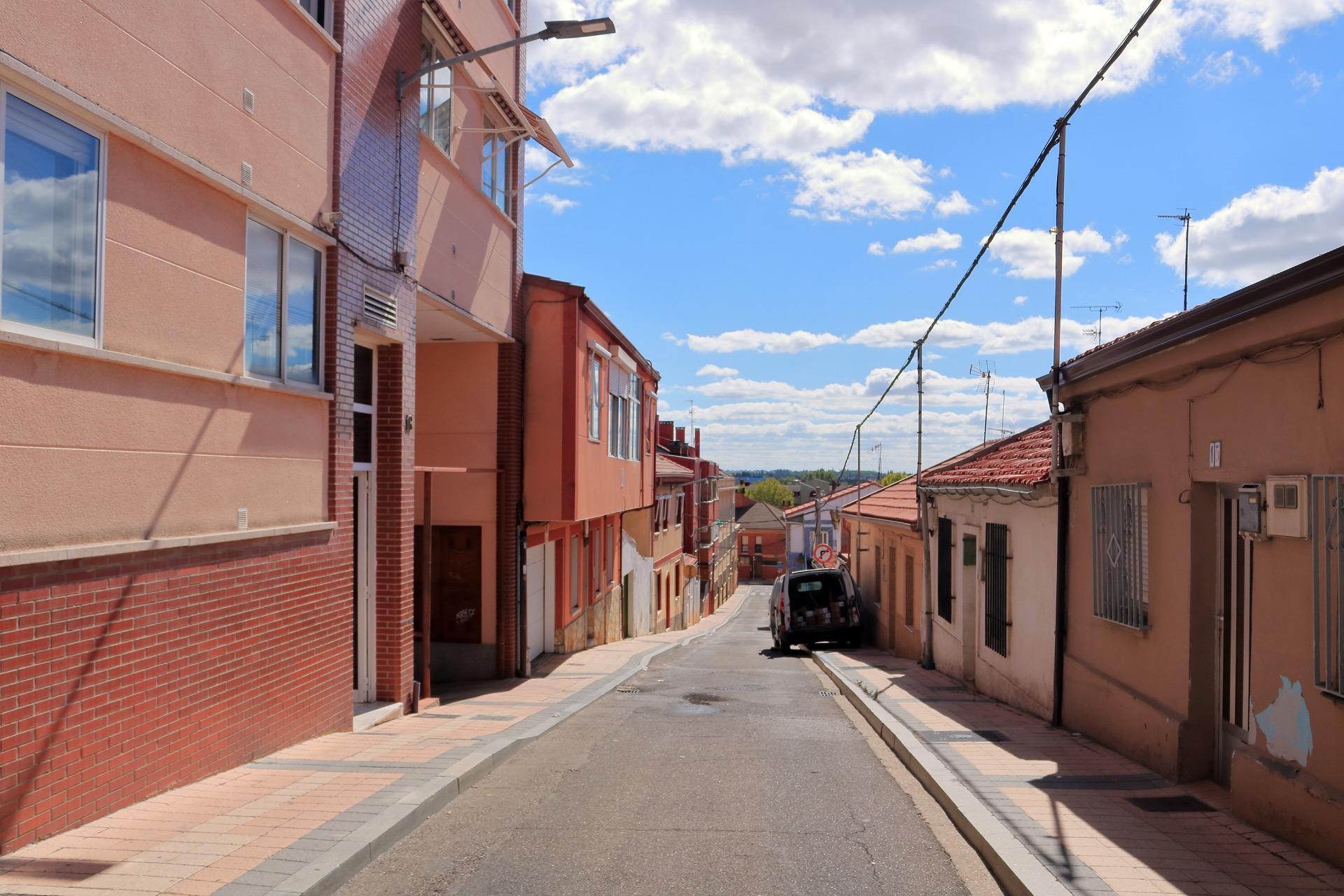 ESTUPENDO PISO DE DOS DORMITORIOS EN ARROYO DE LA ENCOMIENDA