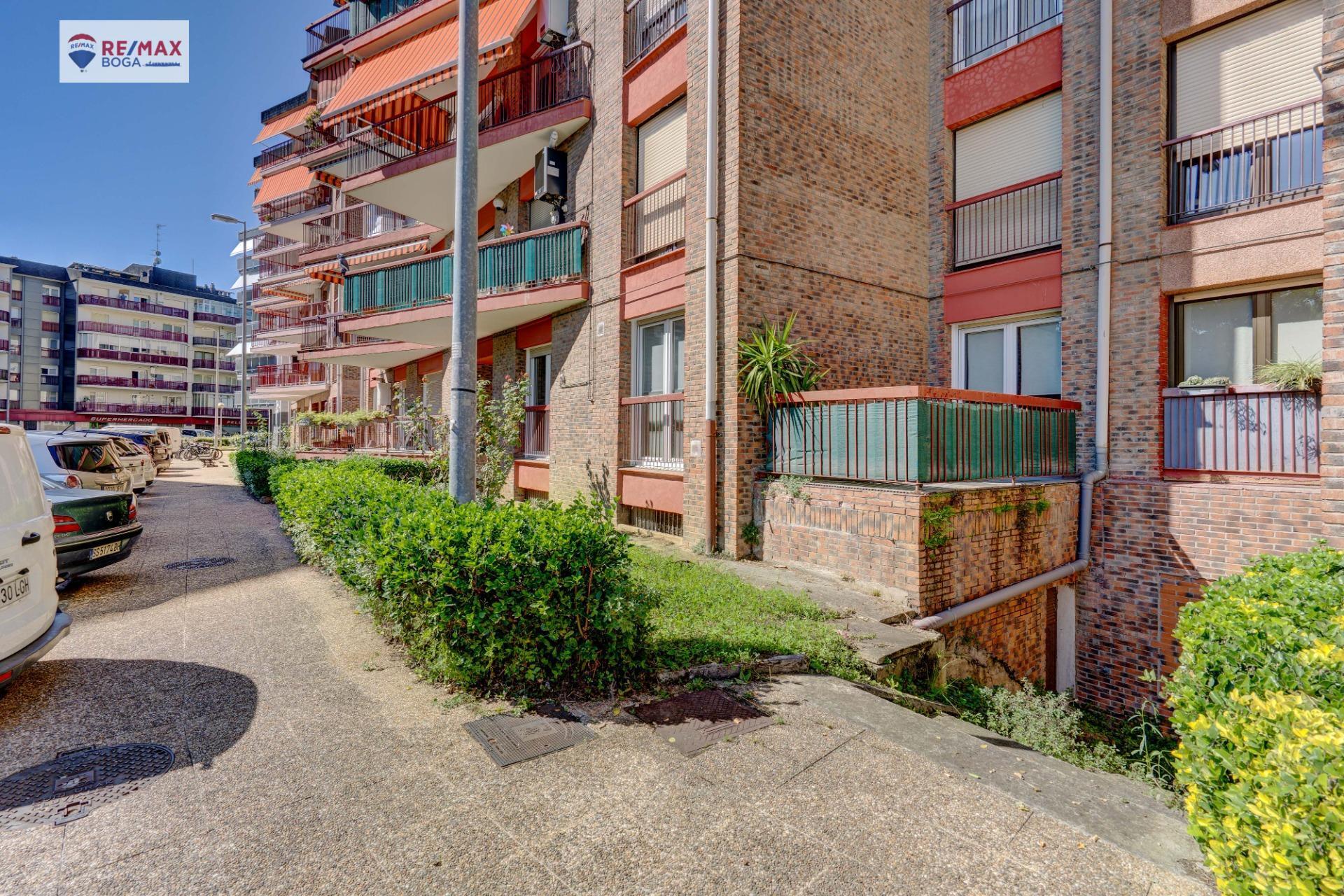 VIVIENDA EN BAJO PRINCIPAL SITUADA EN EL BARRIO DE AÑORGA TXIKI, SAN SEBASTIÁN
