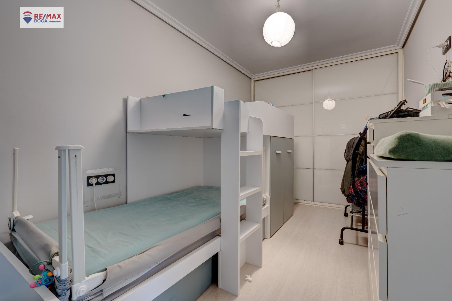 VIVIENDA EN BAJO PRINCIPAL SITUADA EN EL BARRIO DE AÑORGA TXIKI, SAN SEBASTIÁN