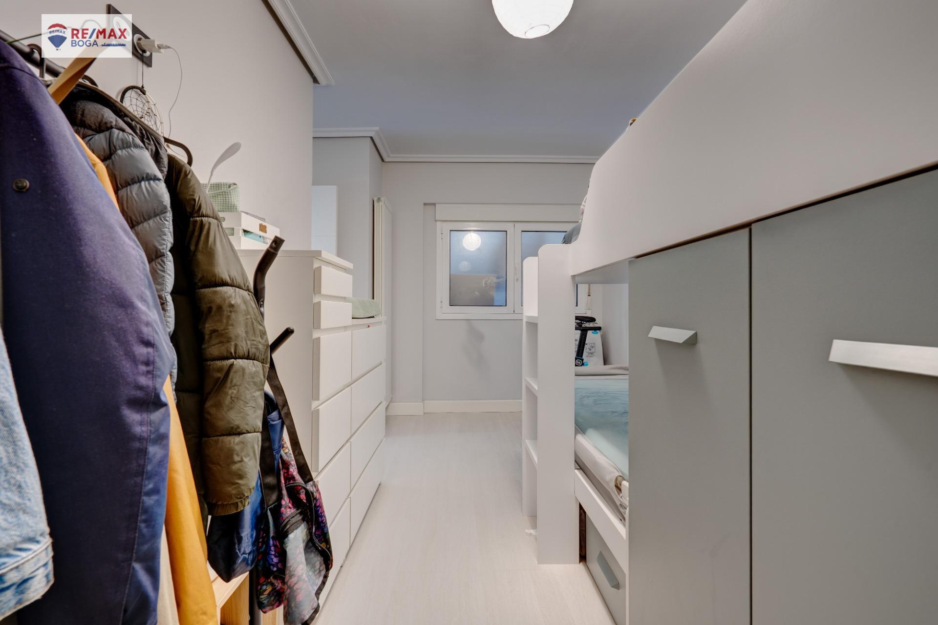 VIVIENDA EN BAJO PRINCIPAL SITUADA EN EL BARRIO DE AÑORGA TXIKI, SAN SEBASTIÁN