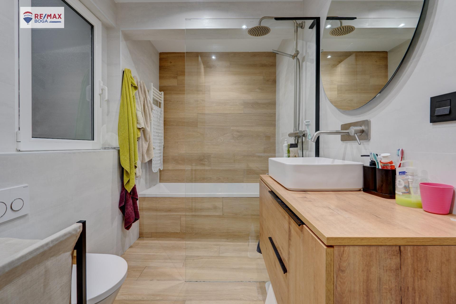 VIVIENDA EN BAJO PRINCIPAL SITUADA EN EL BARRIO DE AÑORGA TXIKI, SAN SEBASTIÁN