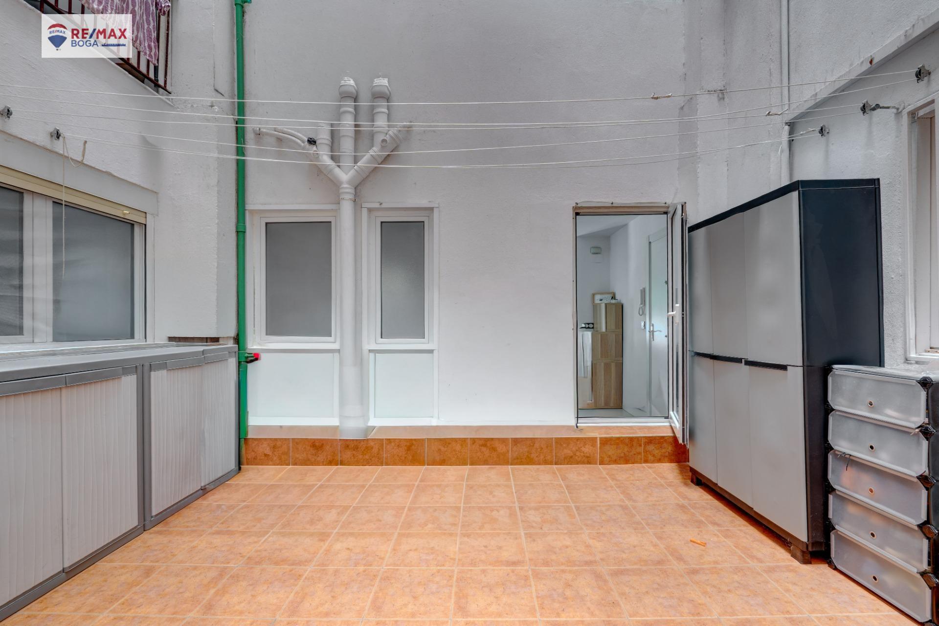 VIVIENDA EN BAJO PRINCIPAL SITUADA EN EL BARRIO DE AÑORGA TXIKI, SAN SEBASTIÁN