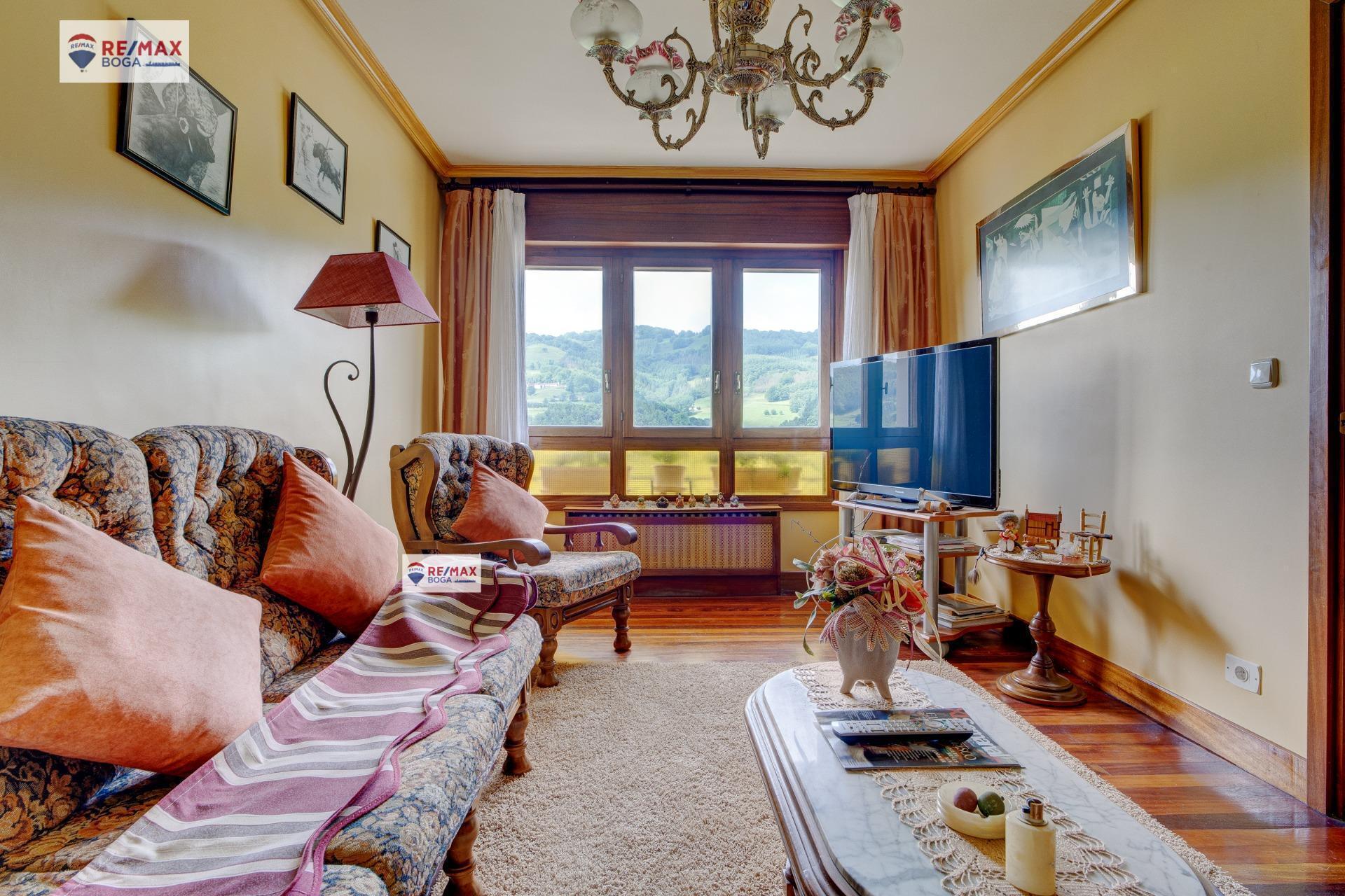 Hermosa casa pareada en Berastegi
