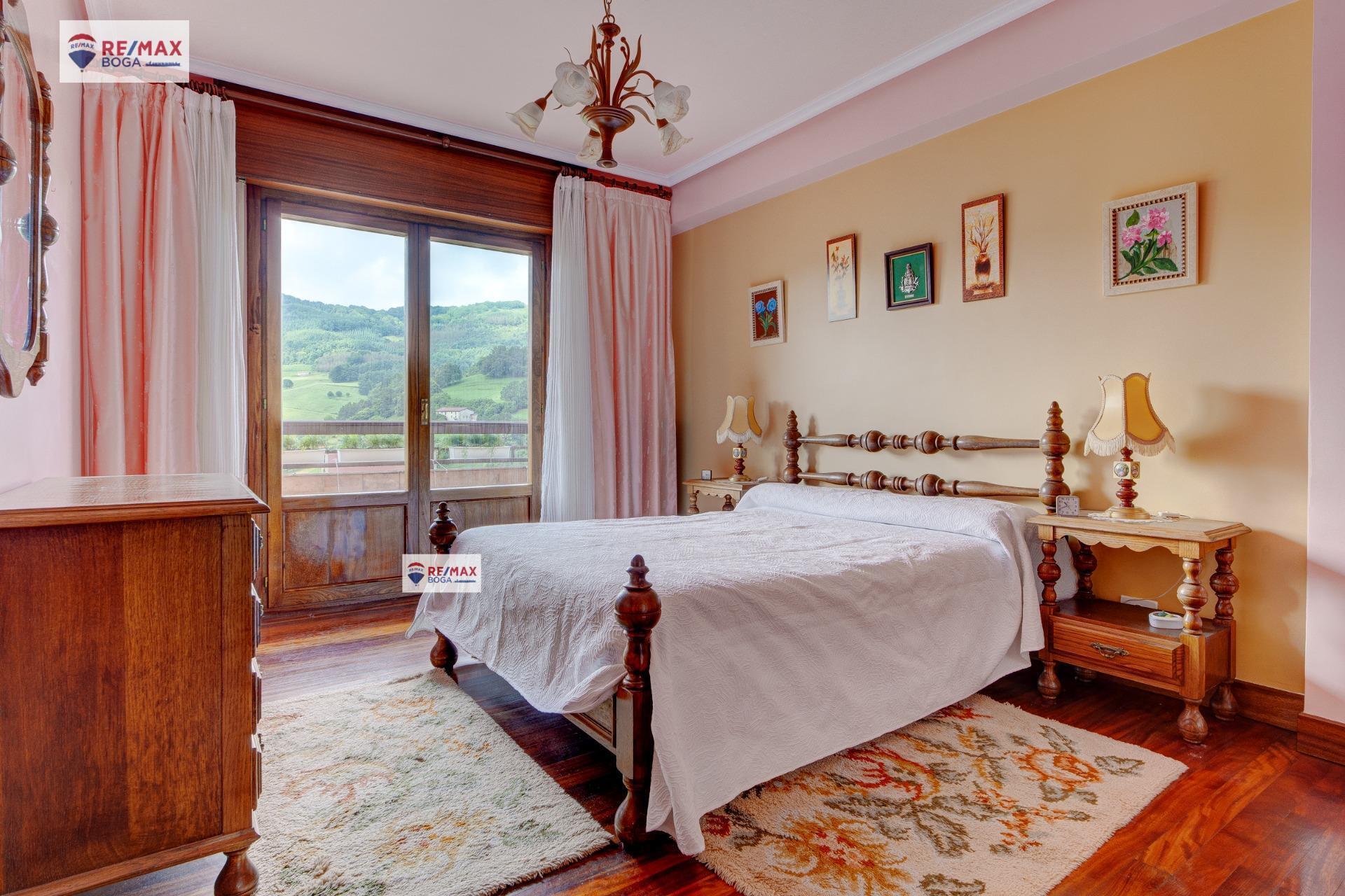 Hermosa casa pareada en Berastegi