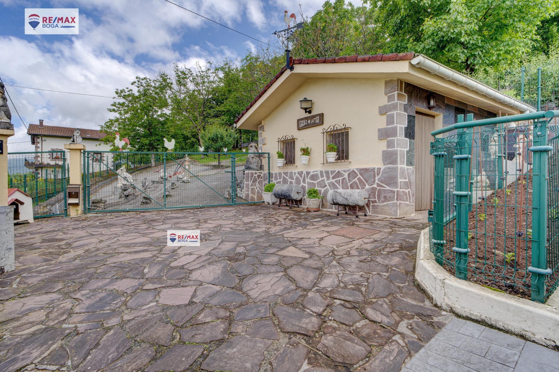 Hermosa casa pareada en Berastegi