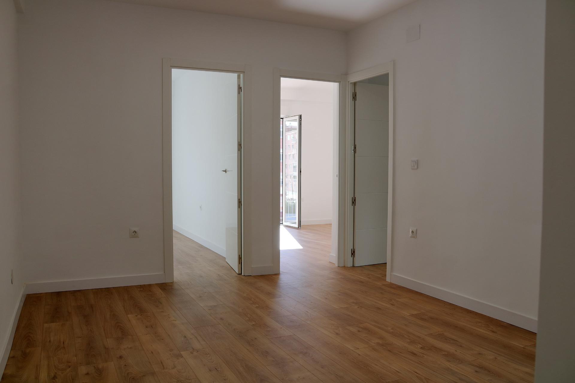 ESTUPENDO PISO DE 4 HABITACIONES RECIÉN REFORMADO EN EL CENTRO