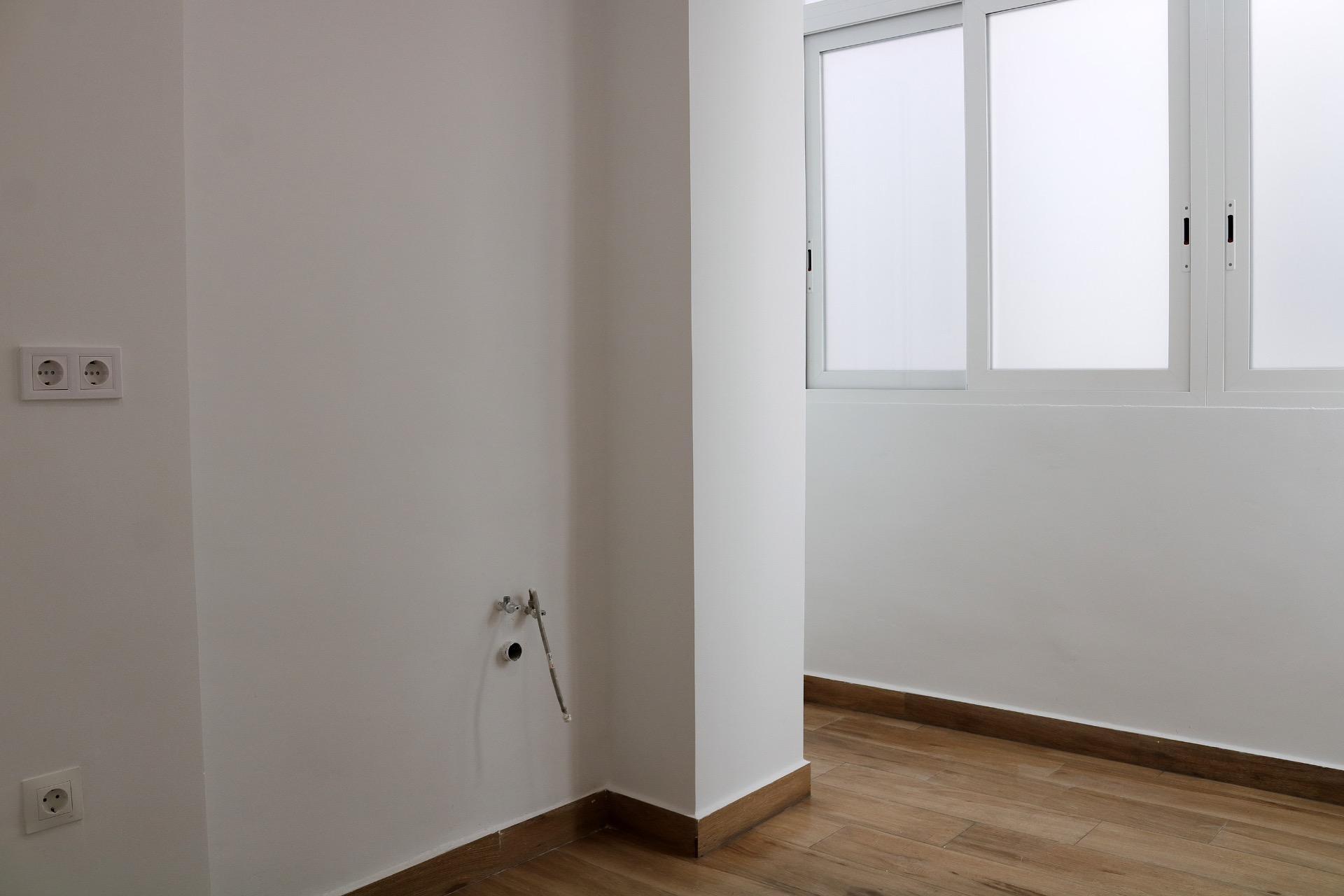 ESTUPENDO PISO DE 4 HABITACIONES RECIÉN REFORMADO EN EL CENTRO
