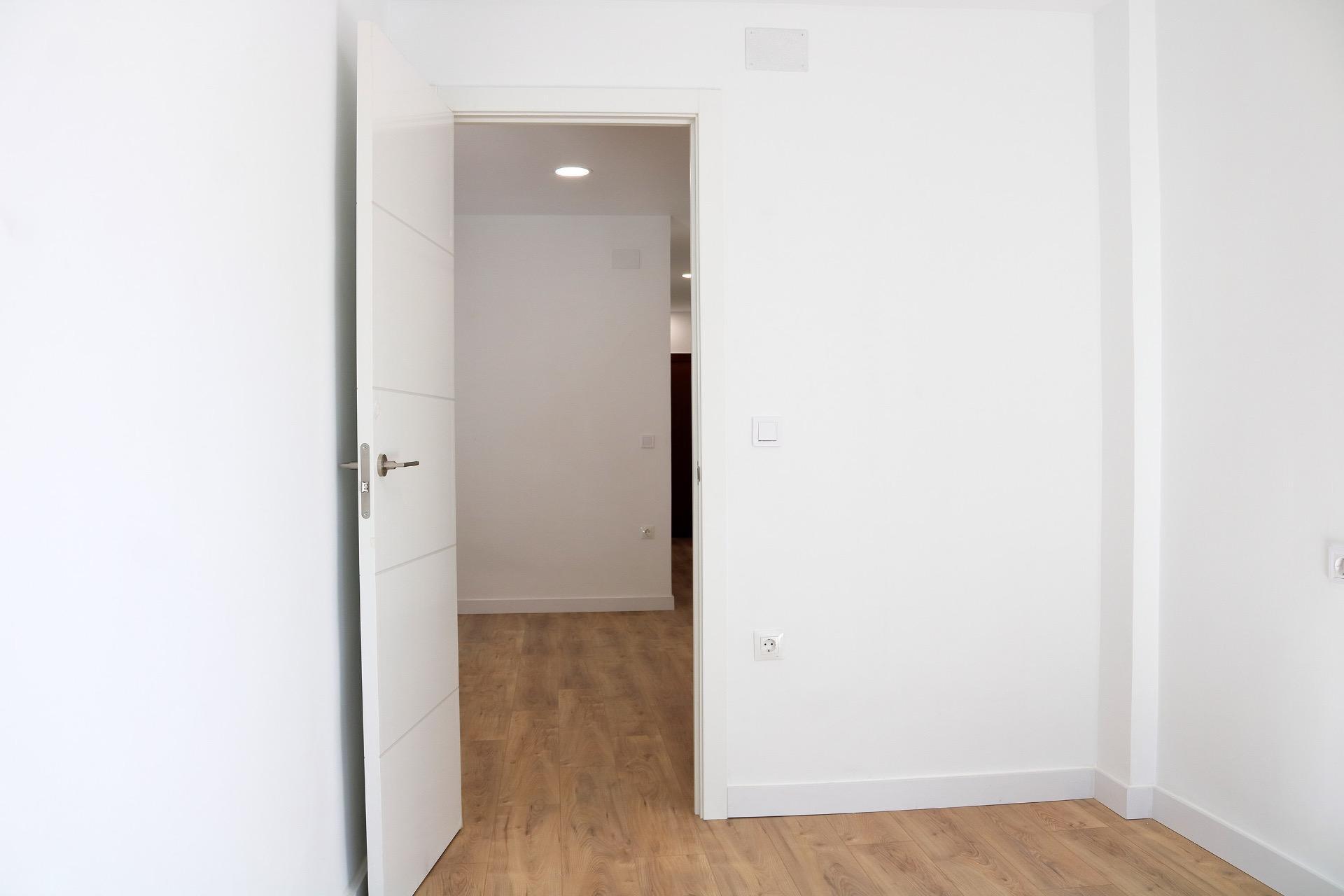ESTUPENDO PISO DE 4 HABITACIONES RECIÉN REFORMADO EN EL CENTRO