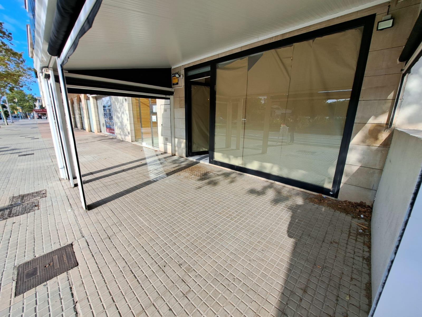 Se traspasa cafeteria take away con terraza