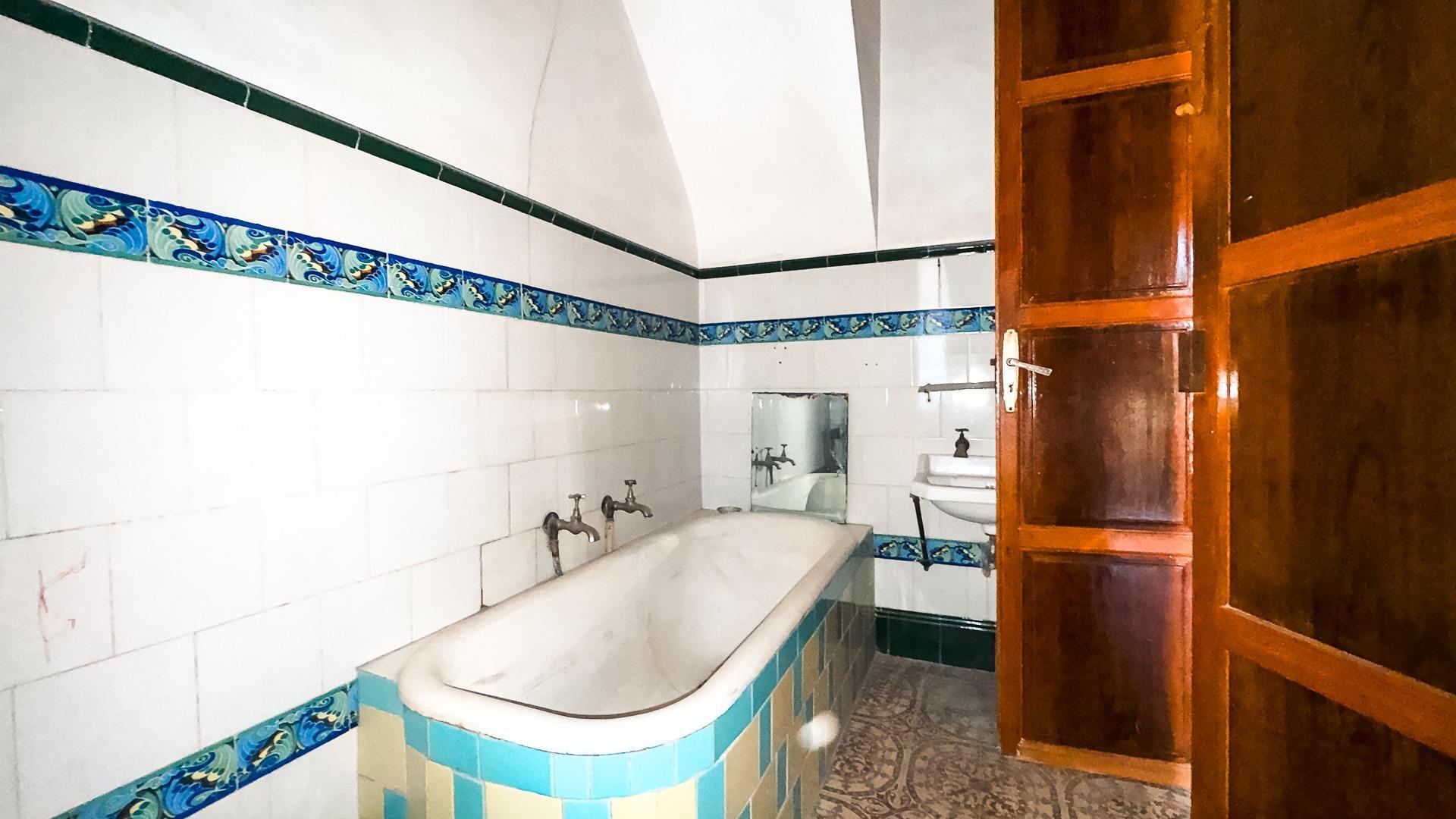 Palacete Modernista en venta en Novelda (Alicante)