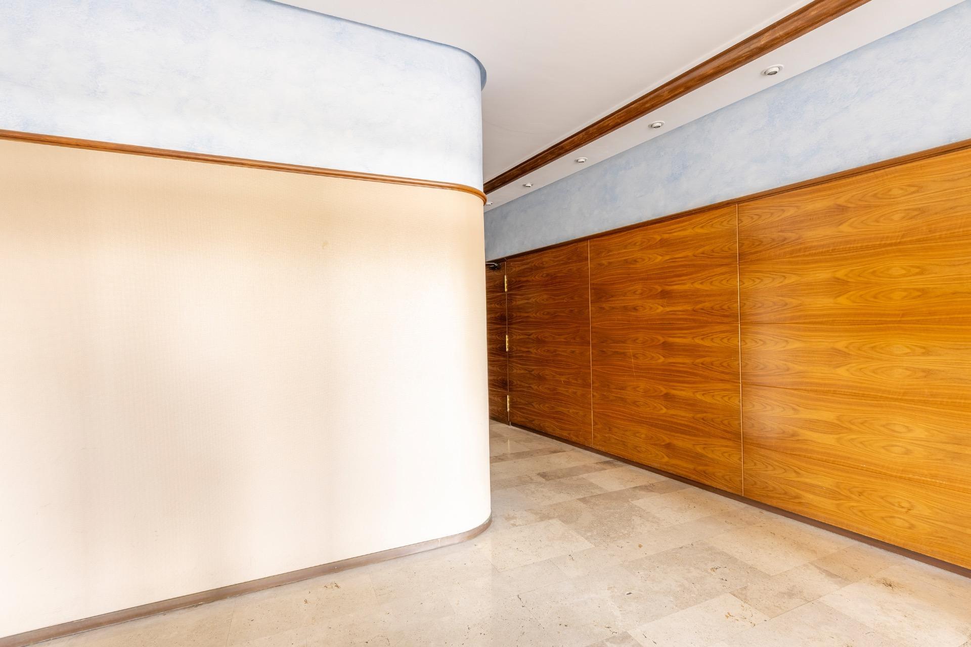 Piso de cuatro habitaciones, trastero y DOS plazas de garaje