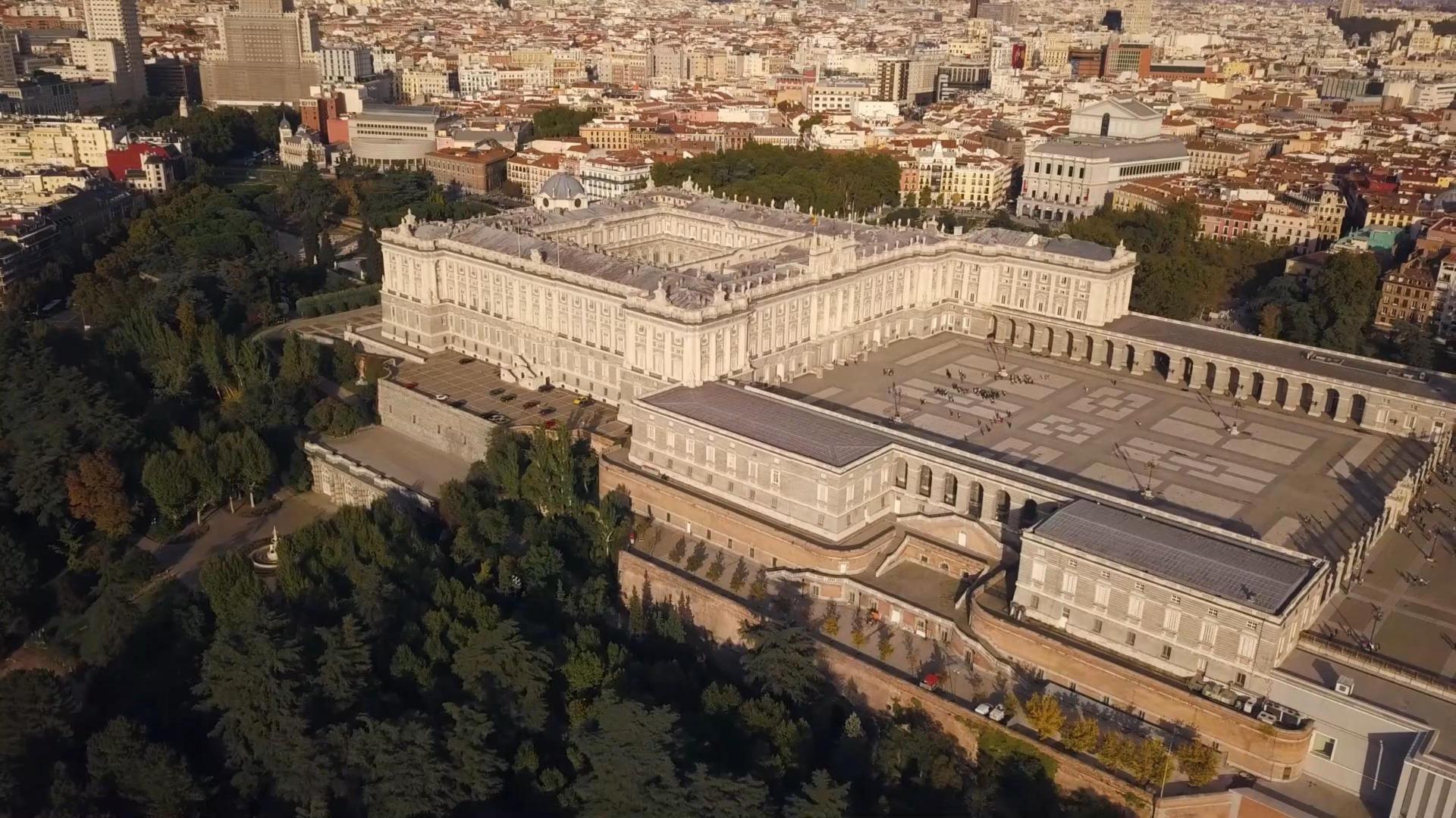 ^**^THE ONE^**^ LUJO EXCLUSIVO -ÁTICO DÚPLEX ÚNICO EN MADRID CON MÁS DE 1.500 M² Y TERRAZAS PRIVADAS CON PISCINA ^**^ *** UNA PROPIEDAD COMPLETAMENTE A ESTRENAR! The One, un ático dúplex verdad
