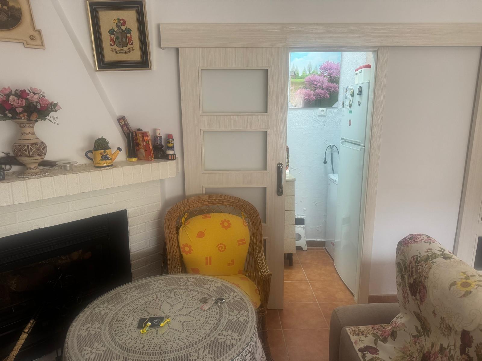 ^^EN VENTA ESTUPENDO CHALET ADOSADO TOTALMENTE REFORMADO EN LANZAHITA, ÁVILA^**^ Descubre esta magnífica vivienda donde podrás disfrutar de la tranquilidad, la naturaleza y la calidad de vida que o