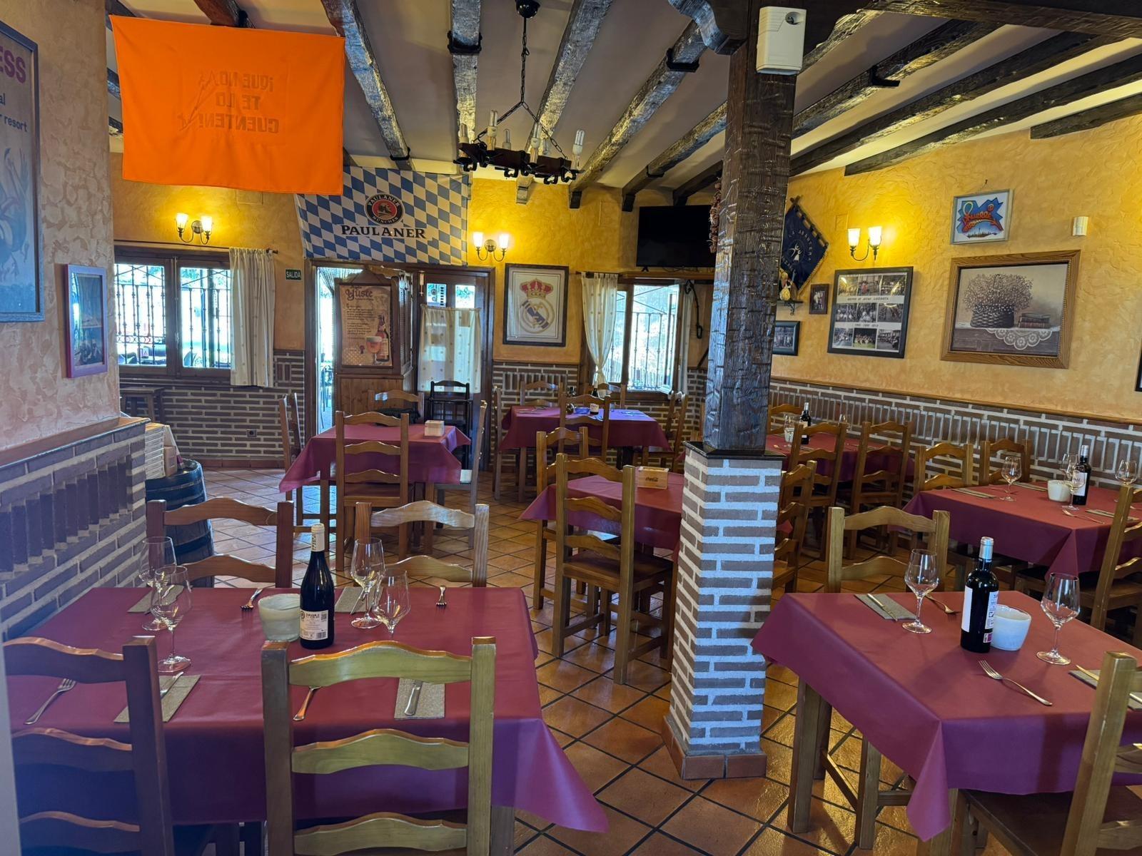 ^**^EN VENTA RESTAURANTE EN PLENO FUNCIONAMIENTO EN LANZAHITA^**^  Se pone a la venta, por motivo de jubilación, un restaurante en pleno rendimiento y con una sólida trayectoria. El local cuenta con