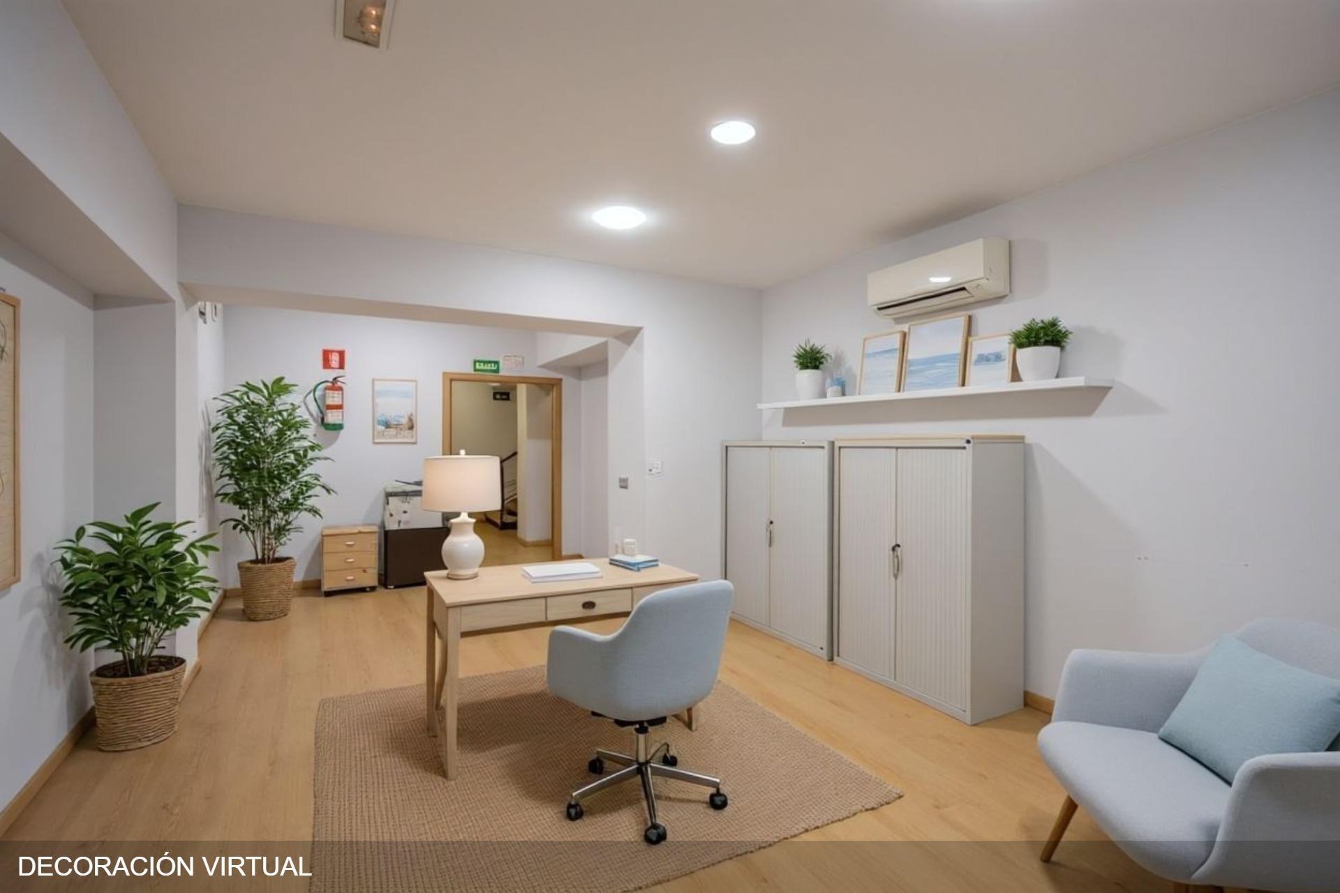 ^**^OFICINA CON POSIBILIDAD DE CAMBIO DE USO EN CALLE CADARSO^**^  Se ofrece magnífica oficina de más de 320 m² distribuidos en dos plantas, planta baja y semisótano, situada en la calle Cadarso,