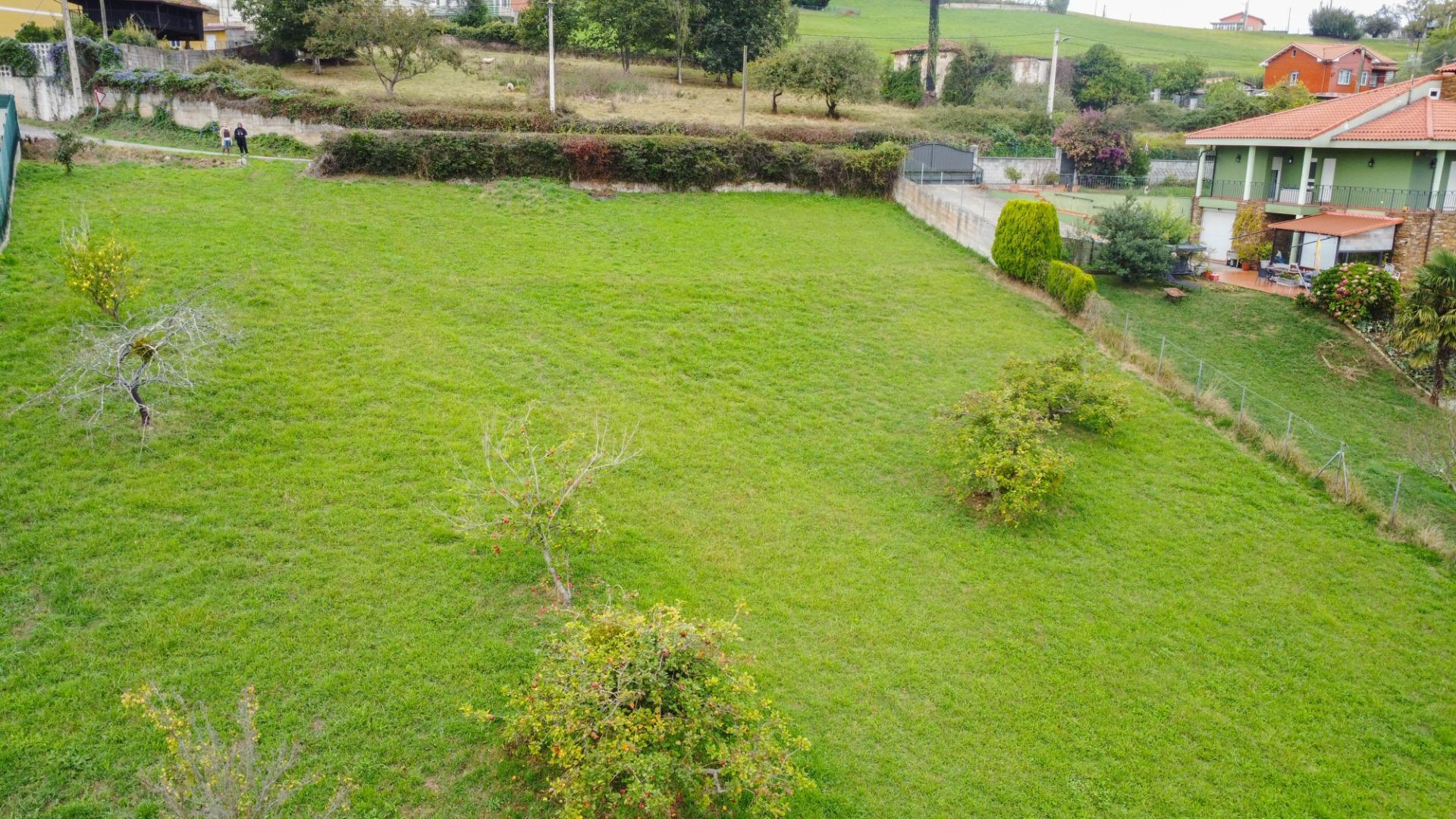Plot in Corvera de Asturias