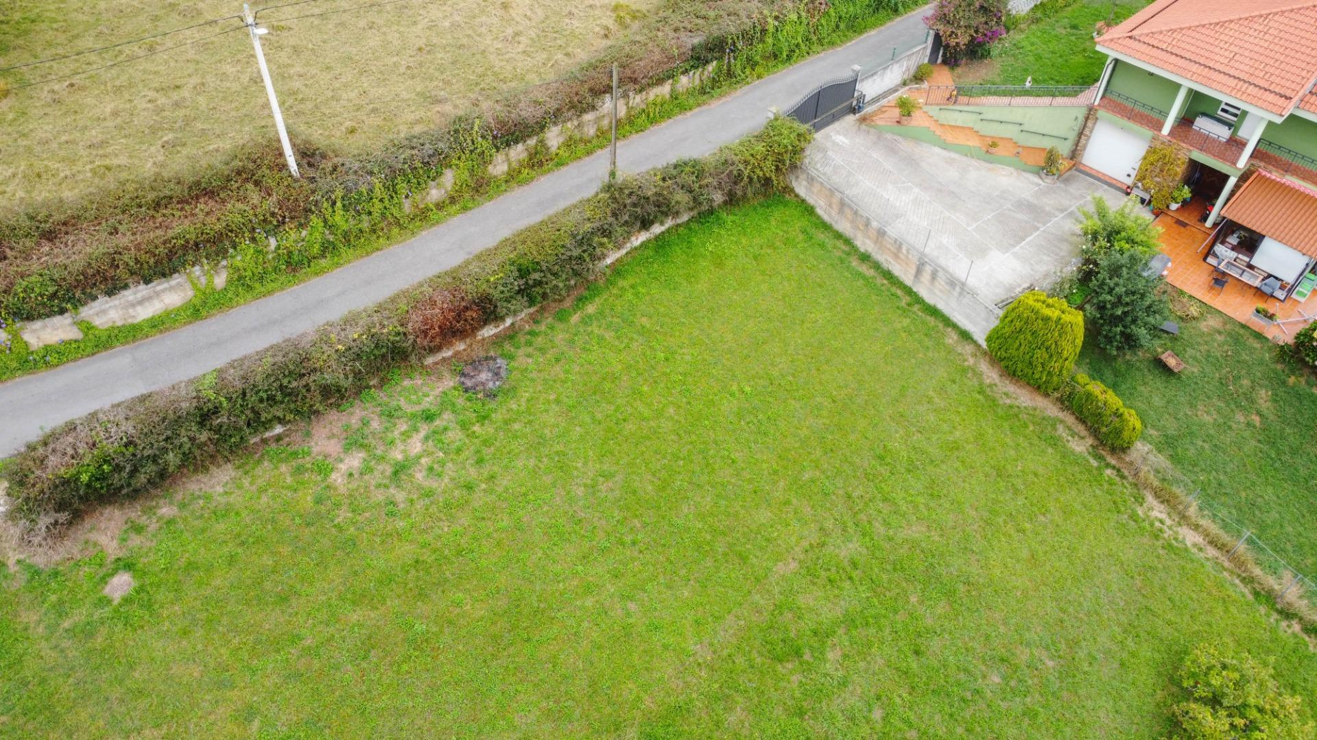Plot in Corvera de Asturias