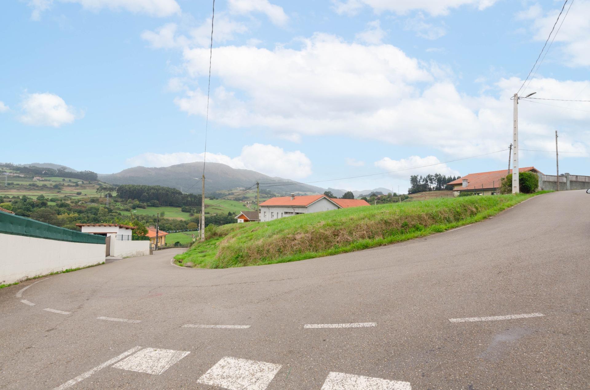 Plot in Corvera de Asturias